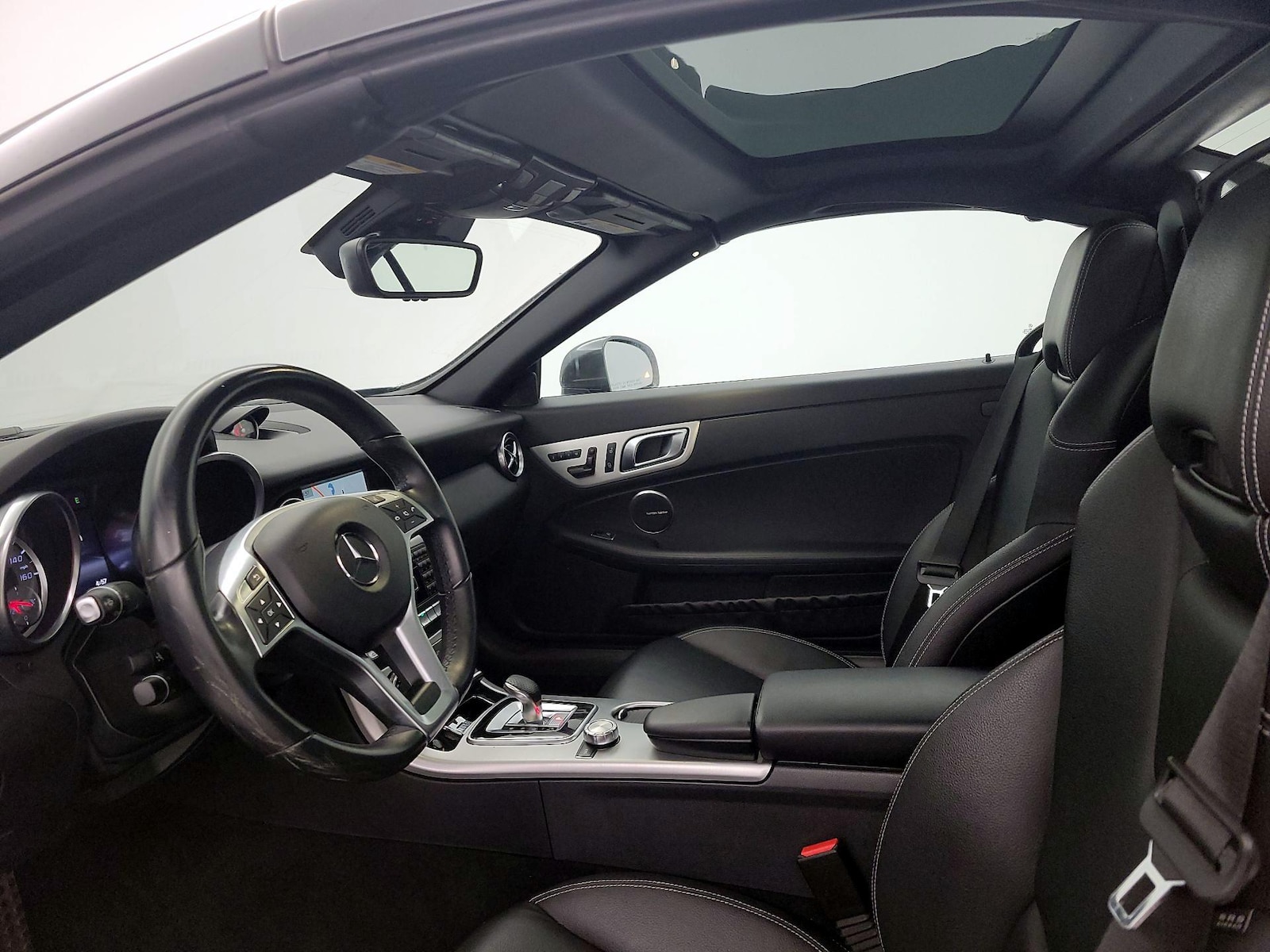 2016 Mercedes-Benz SLK-Class SLK300 - Photo 12