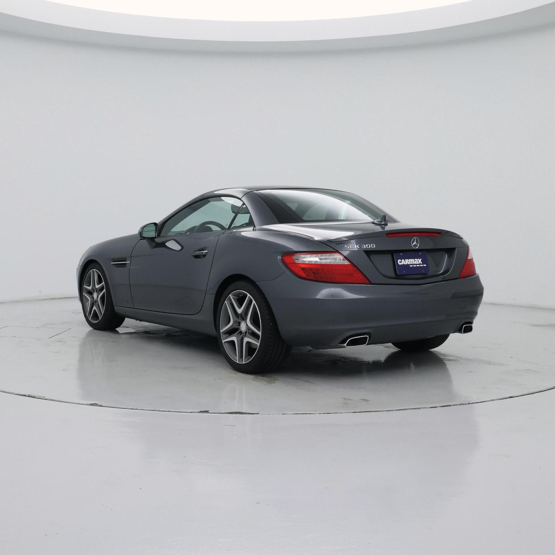 Thumbnail: 2016 Mercedes-Benz SLK - 2