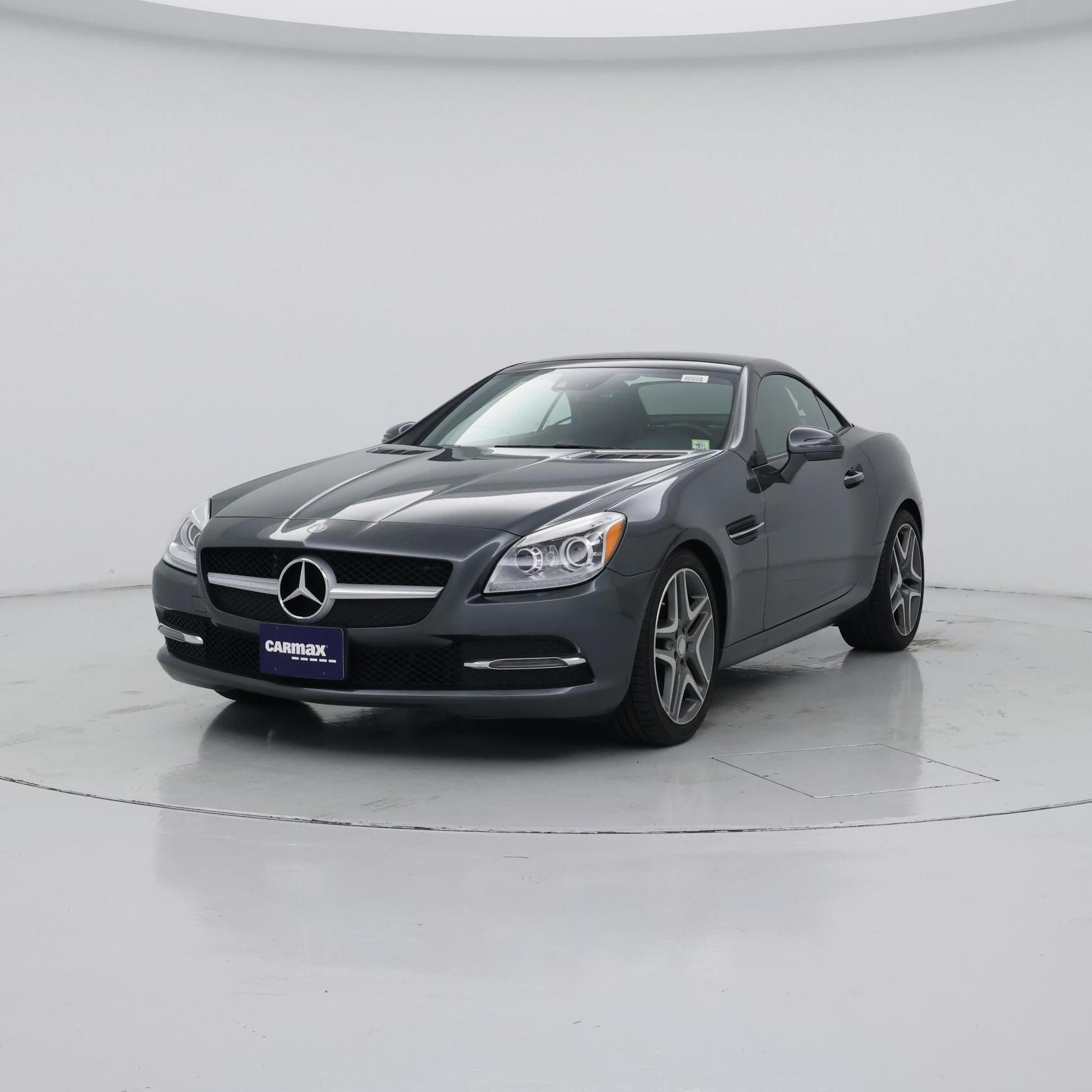 Thumbnail: 2016 Mercedes-Benz SLK - 4