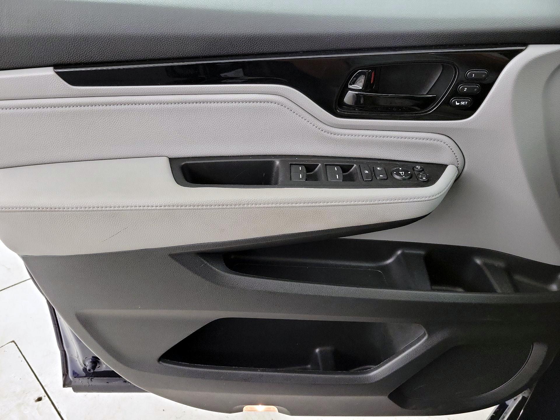 Thumbnail: 2022 Honda Odyssey - 12