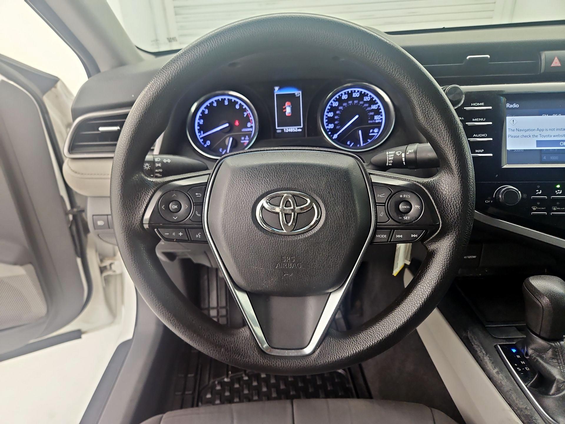 Thumbnail: 2019 Toyota Camry - 10