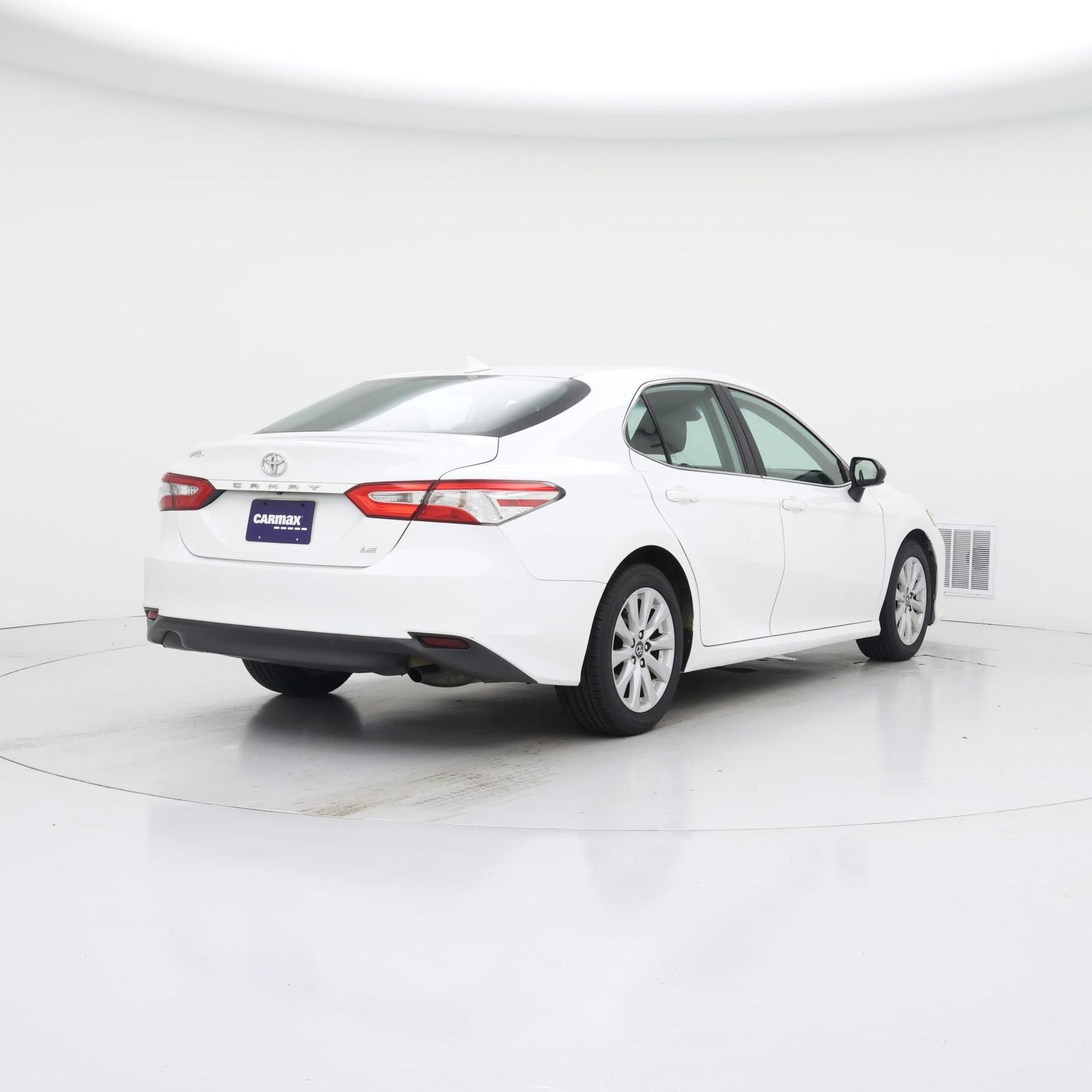 Thumbnail: 2019 Toyota Camry - 8