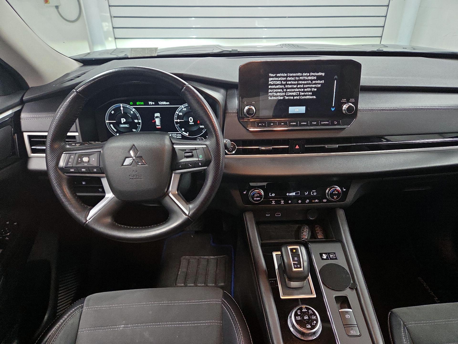 Thumbnail: 2025 Mitsubishi Outlander - 9