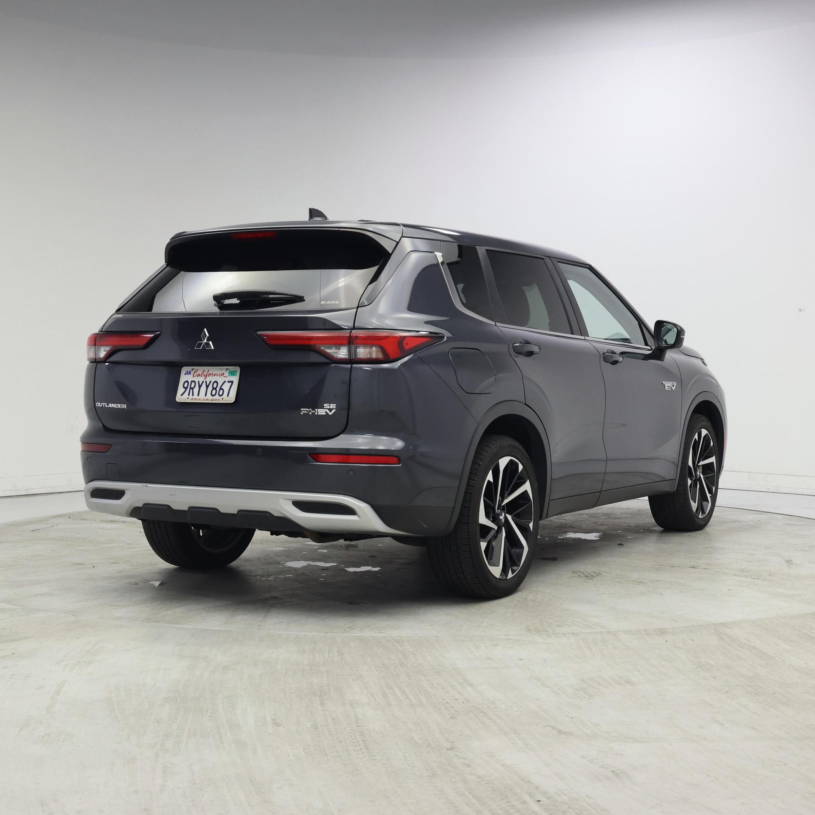 Thumbnail: 2025 Mitsubishi Outlander - 8