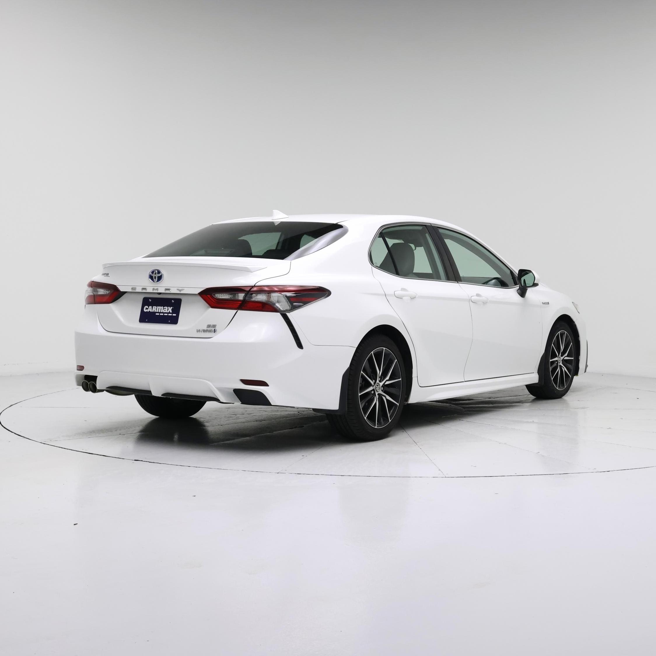 Thumbnail: 2021 Toyota Camry - 8