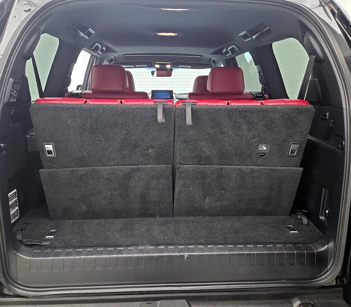 Trunk/Cargo (Seats Up)
