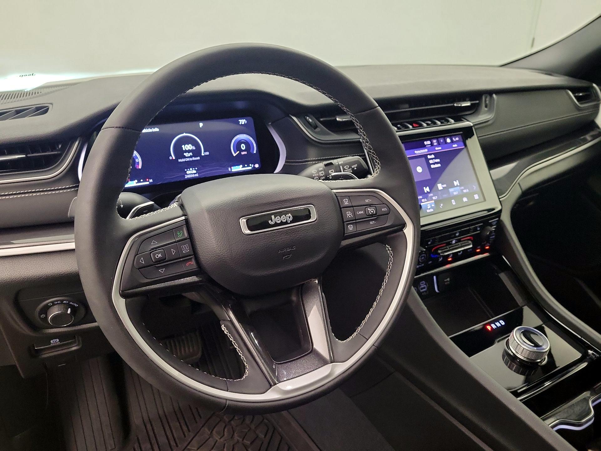 Thumbnail: 2023 Jeep Grand Cherokee - 9