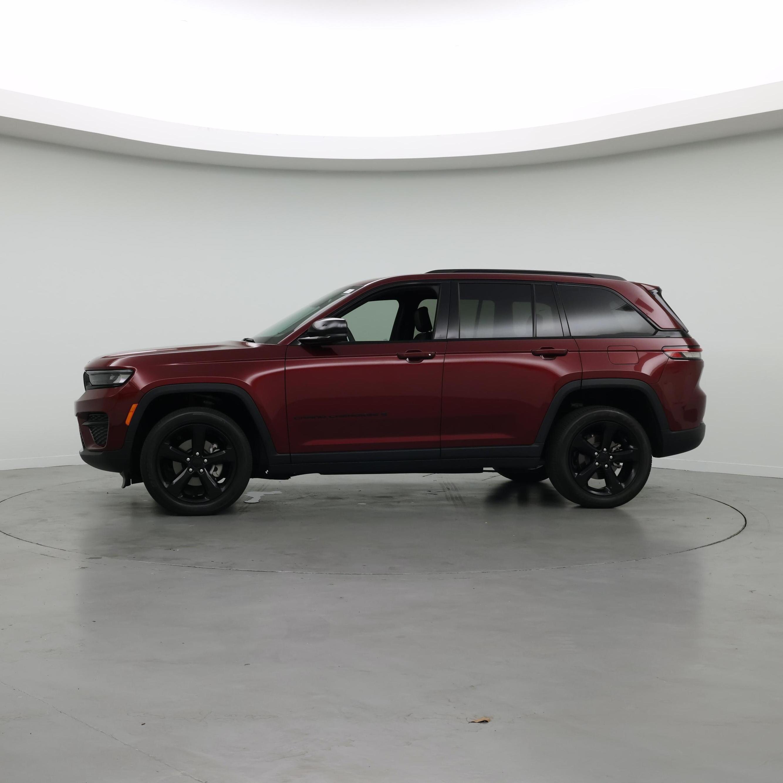 Thumbnail: 2023 Jeep Grand Cherokee - 3