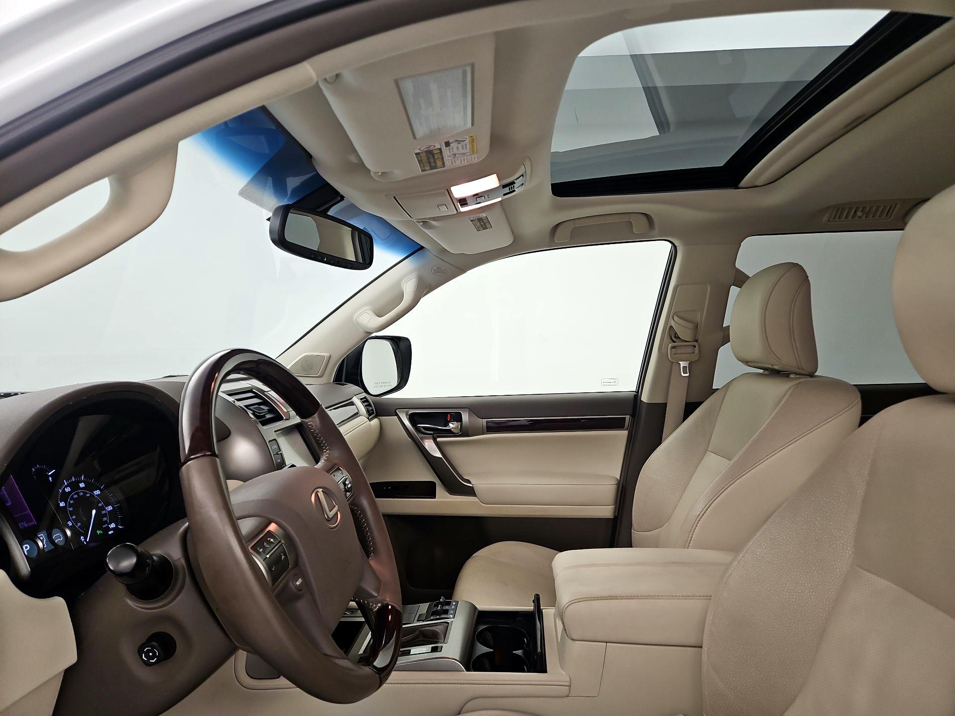 Thumbnail: 2014 Lexus GX - 18