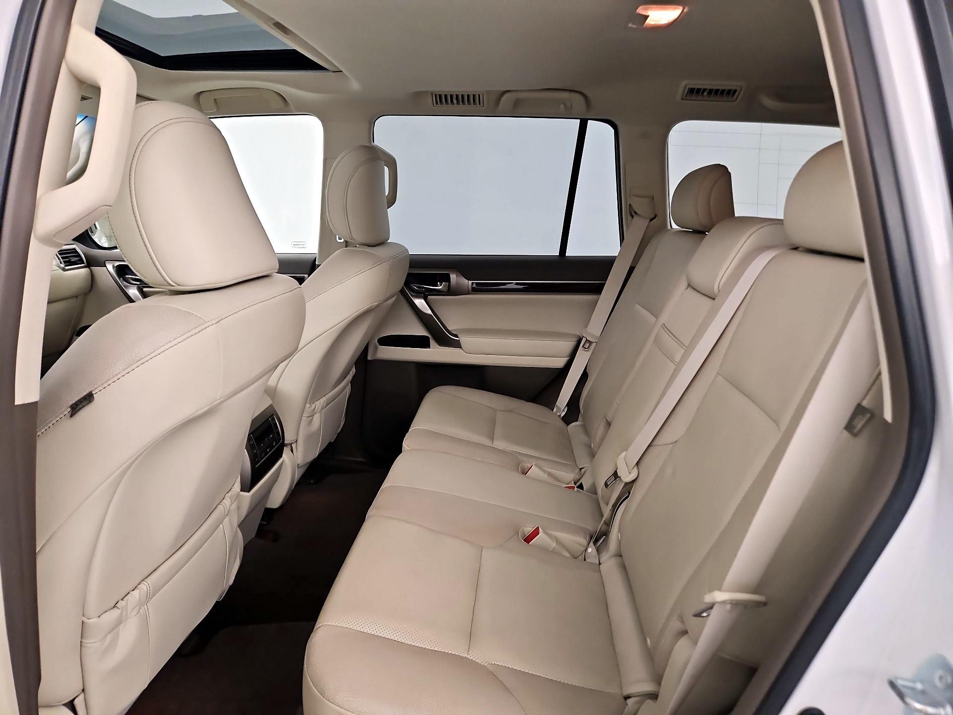 Thumbnail: 2014 Lexus GX - 19
