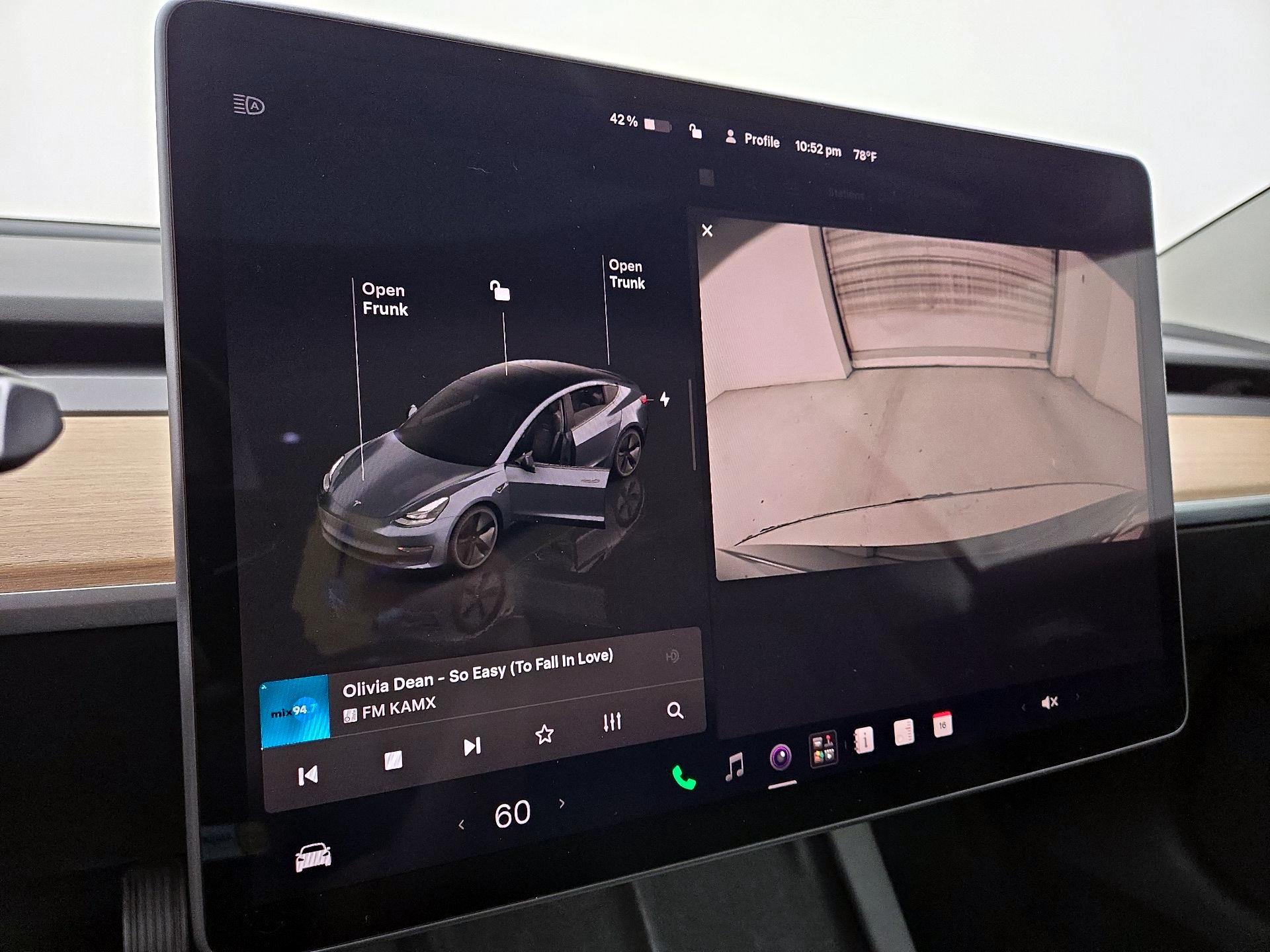 Thumbnail: 2023 Tesla Model 3 - 14
