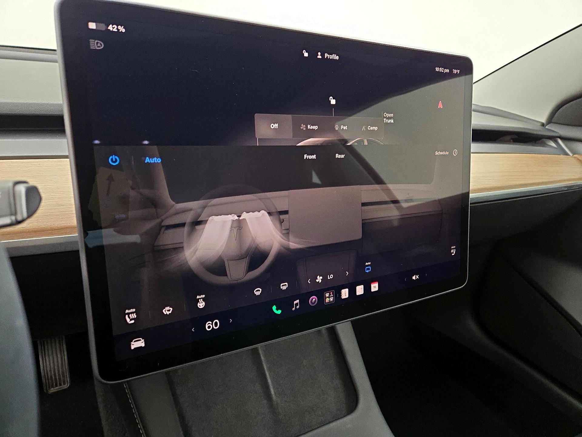 Thumbnail: 2023 Tesla Model 3 - 16