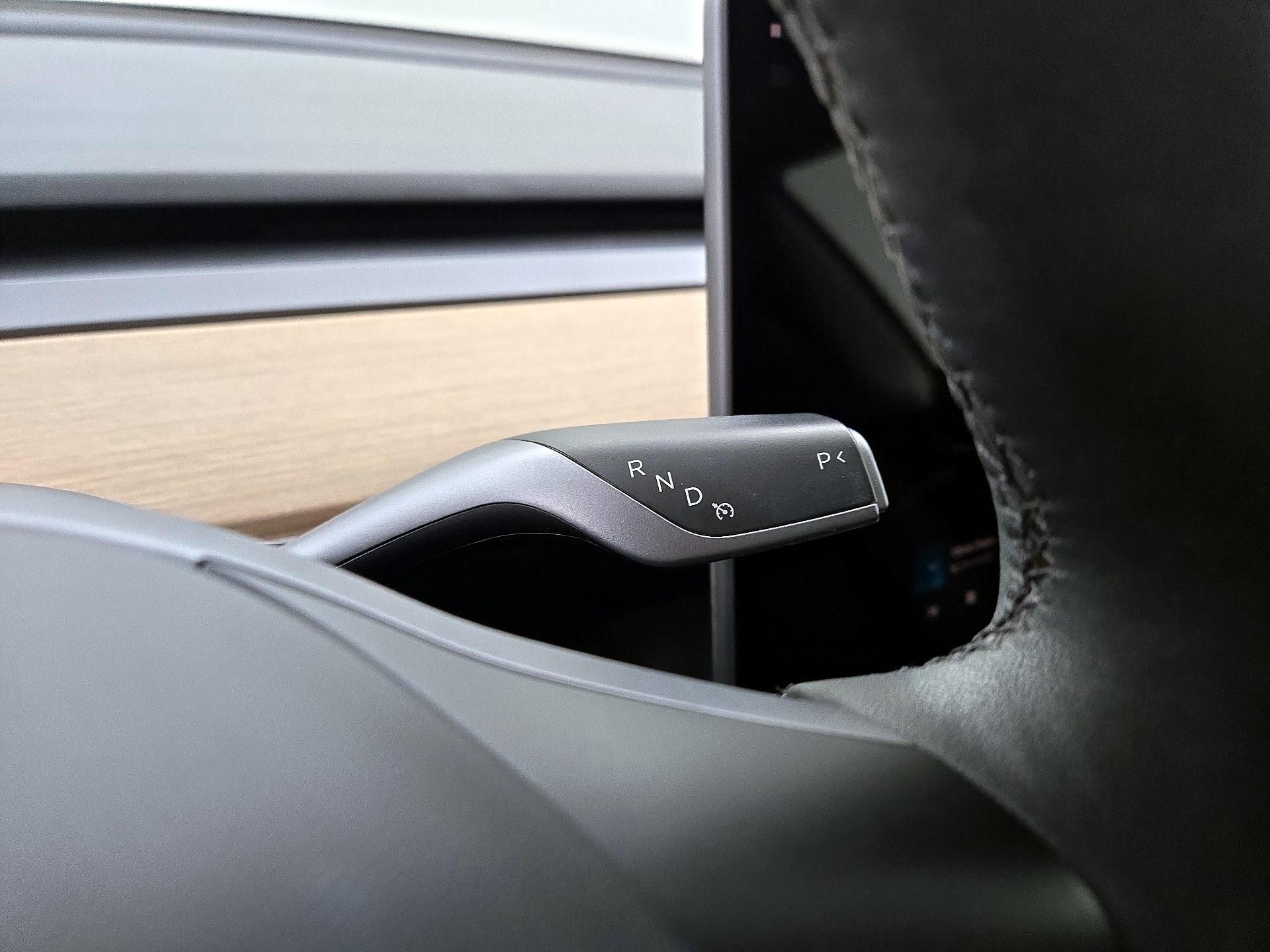Thumbnail: 2023 Tesla Model 3 - 17