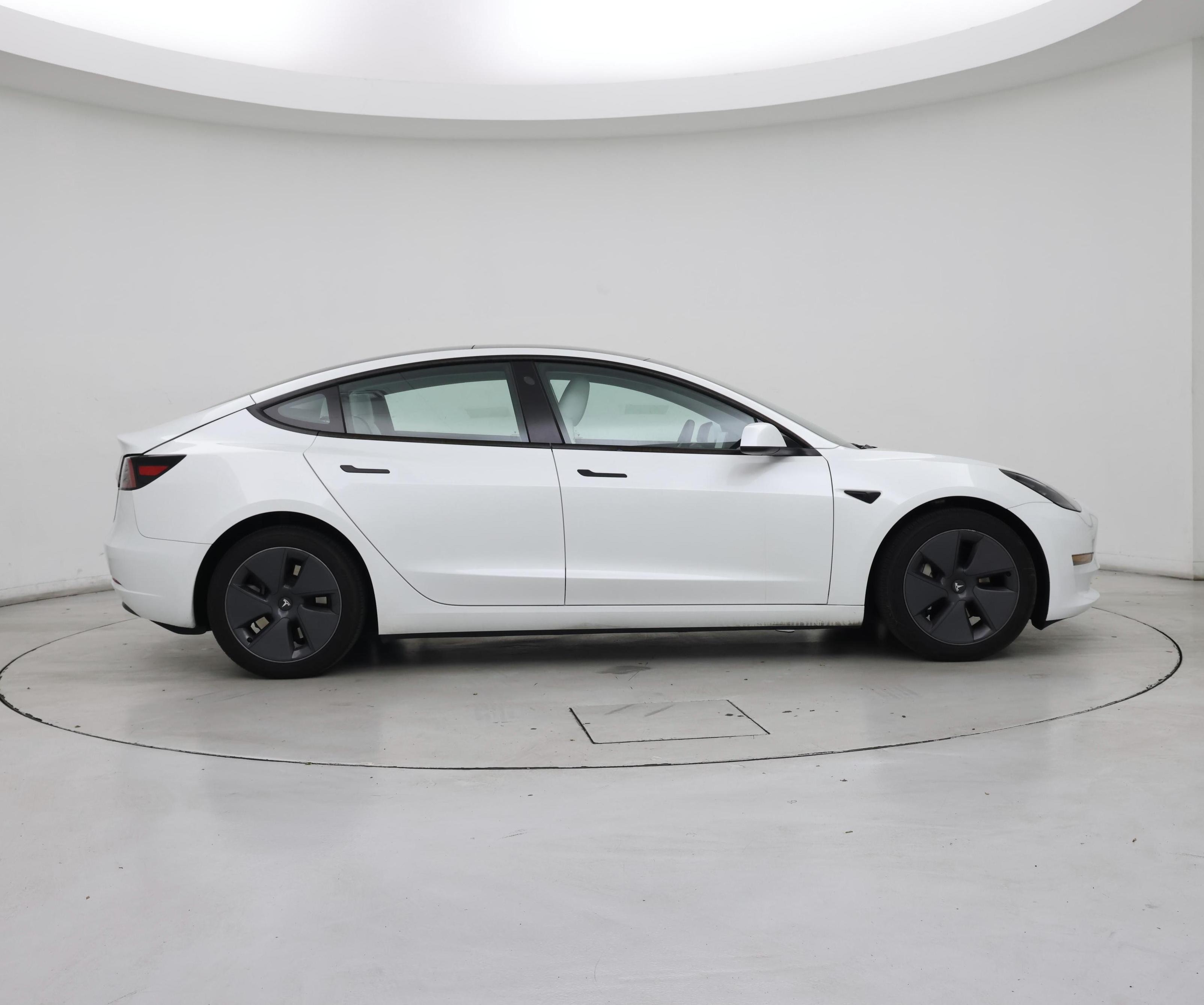 Thumbnail: 2023 Tesla Model 3 - 7