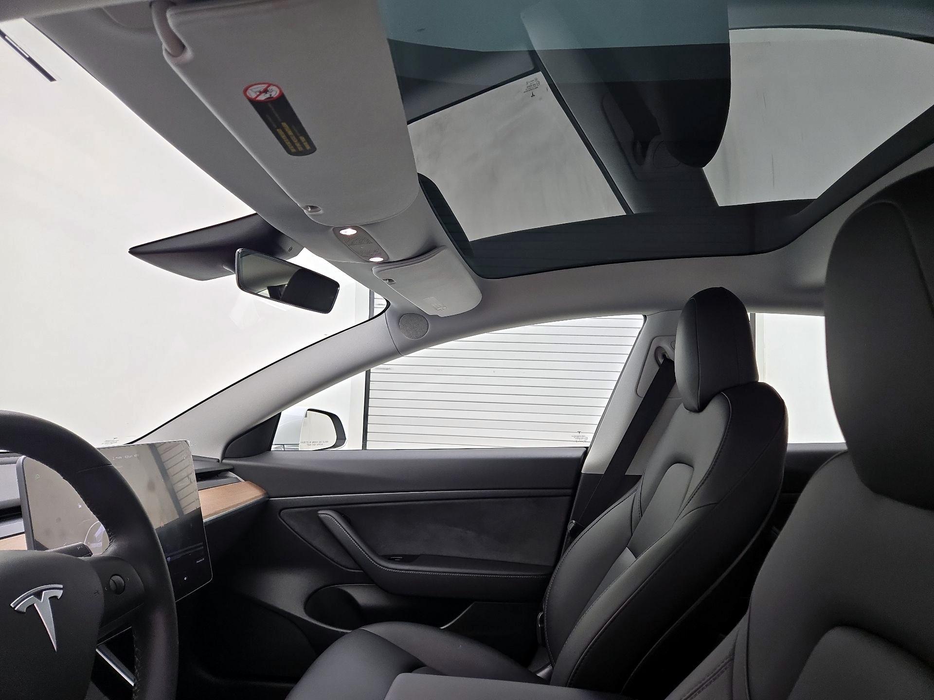 Thumbnail: 2020 Tesla Model 3 - 18