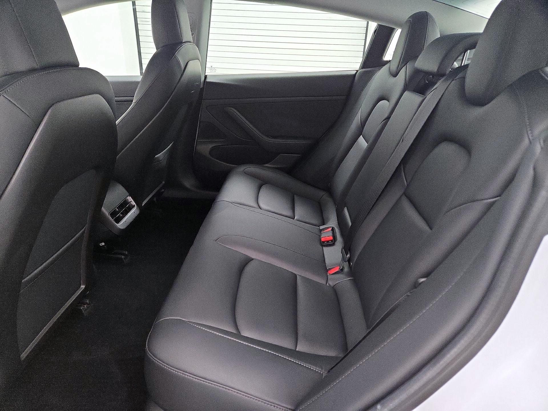 Thumbnail: 2020 Tesla Model 3 - 19