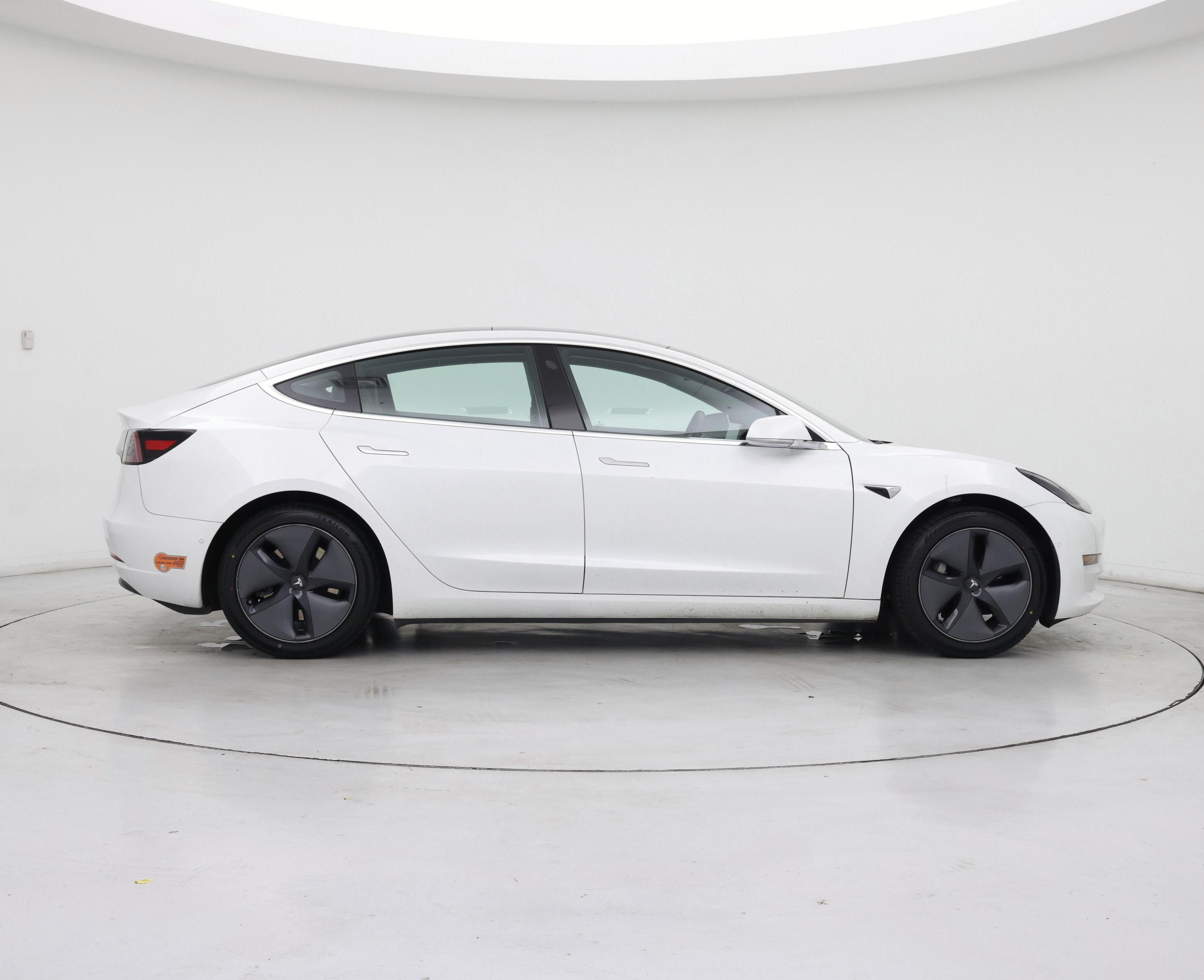 Thumbnail: 2020 Tesla Model 3 - 7