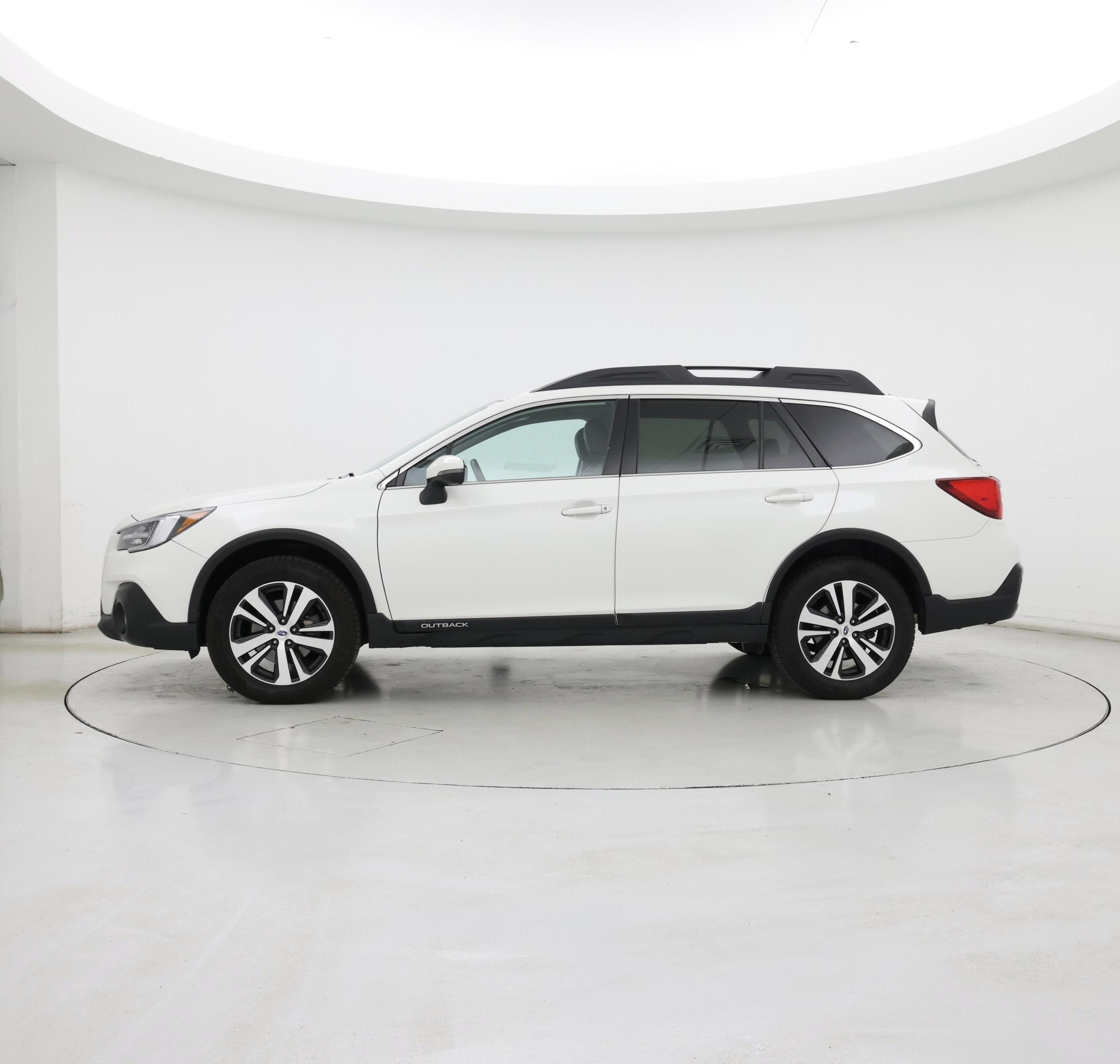 Thumbnail: 2018 Subaru Outback - 3
