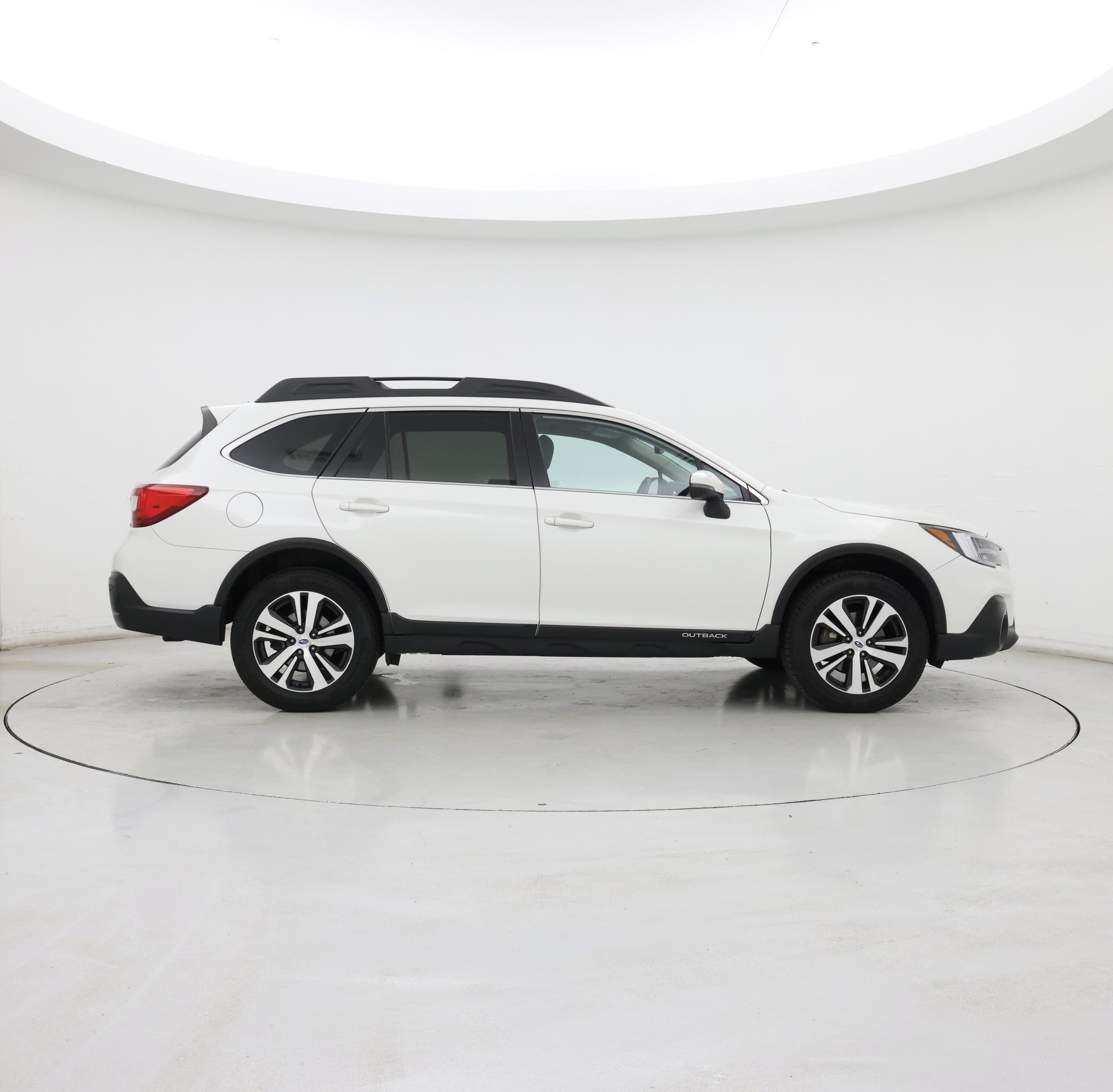 Thumbnail: 2018 Subaru Outback - 7
