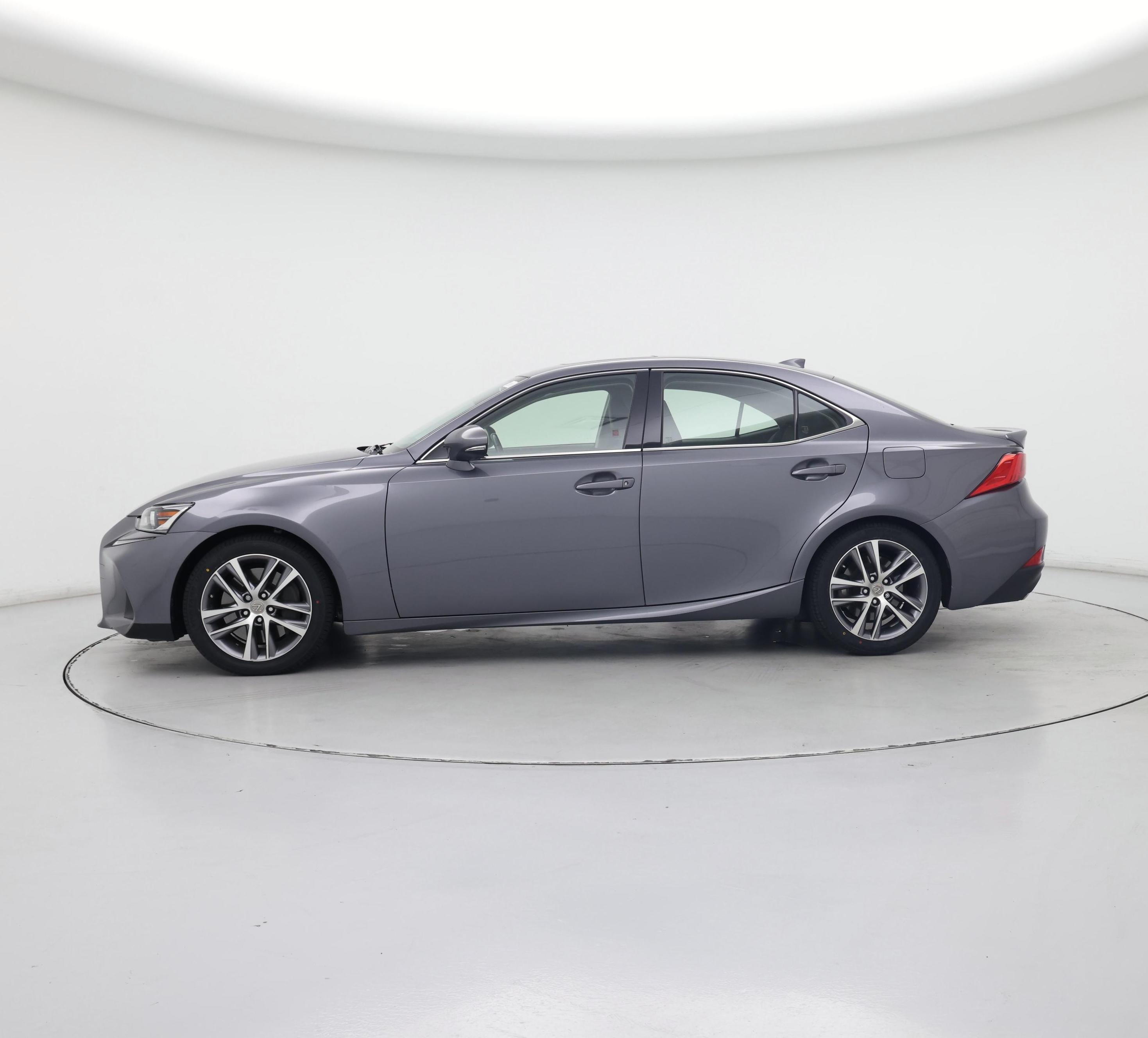 Thumbnail: 2020 Lexus IS - 3