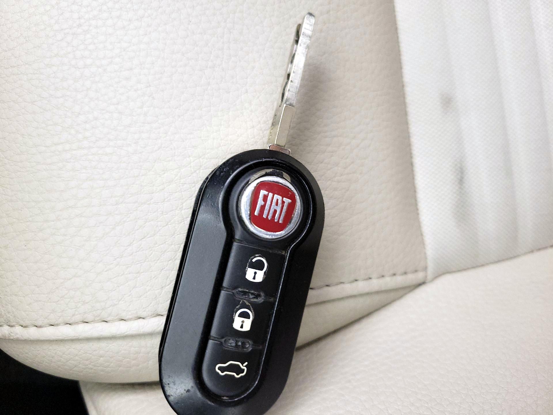 Thumbnail: 2015 Fiat 500 - 20