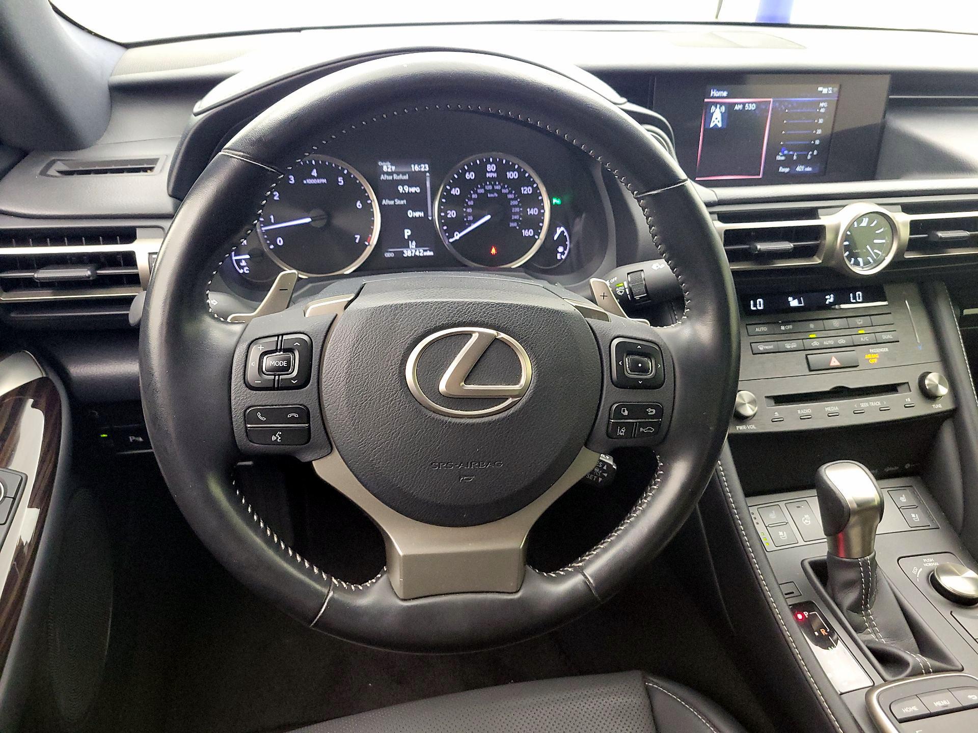 Thumbnail: 2020 Lexus RC - 10