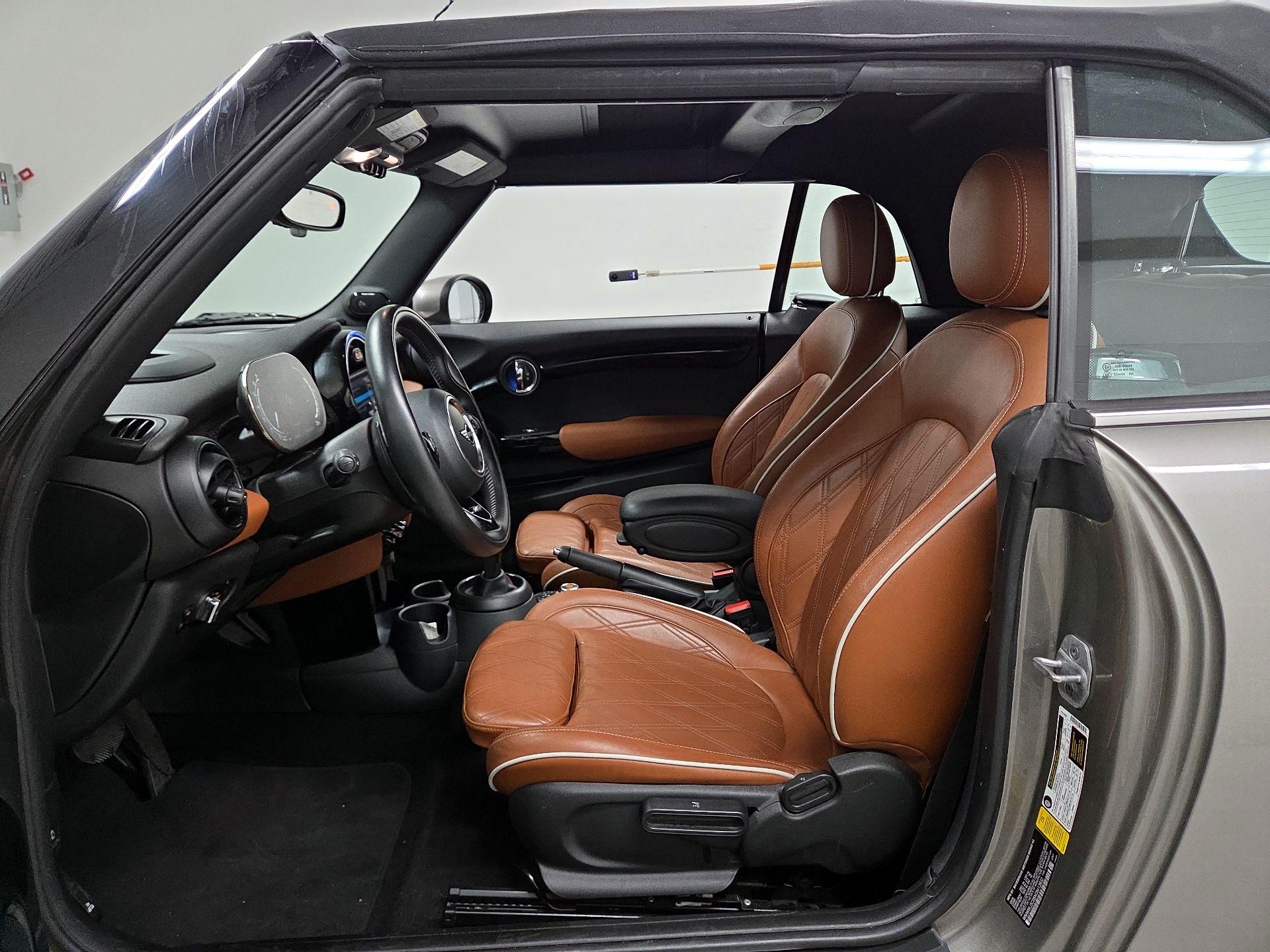 Thumbnail: 2021 MINI Cooper - 11
