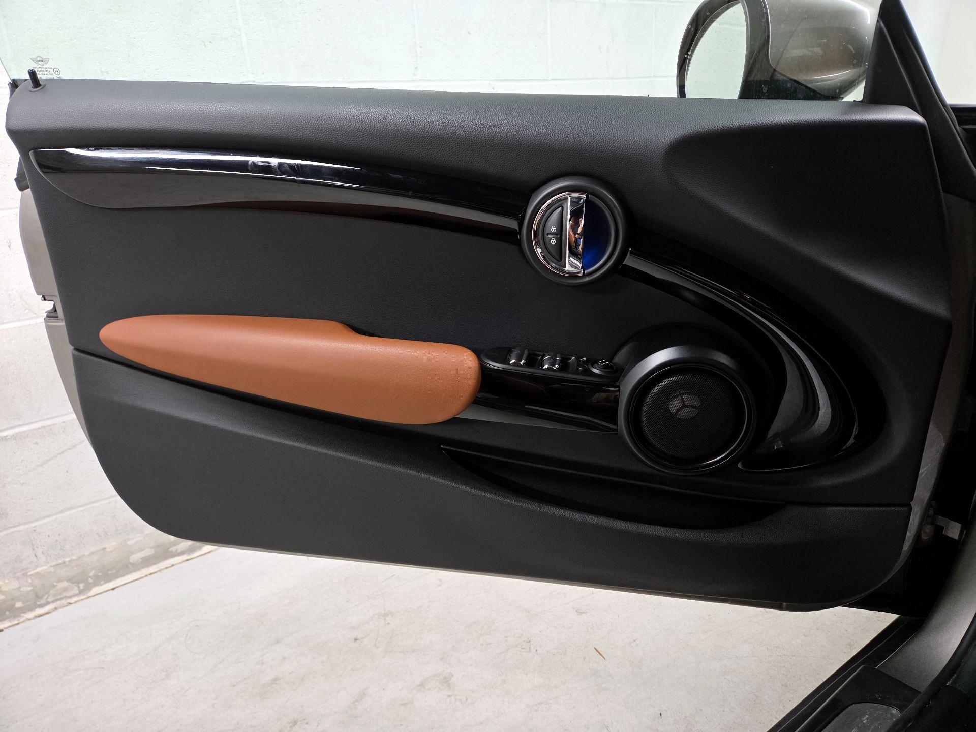 Thumbnail: 2021 MINI Cooper - 12