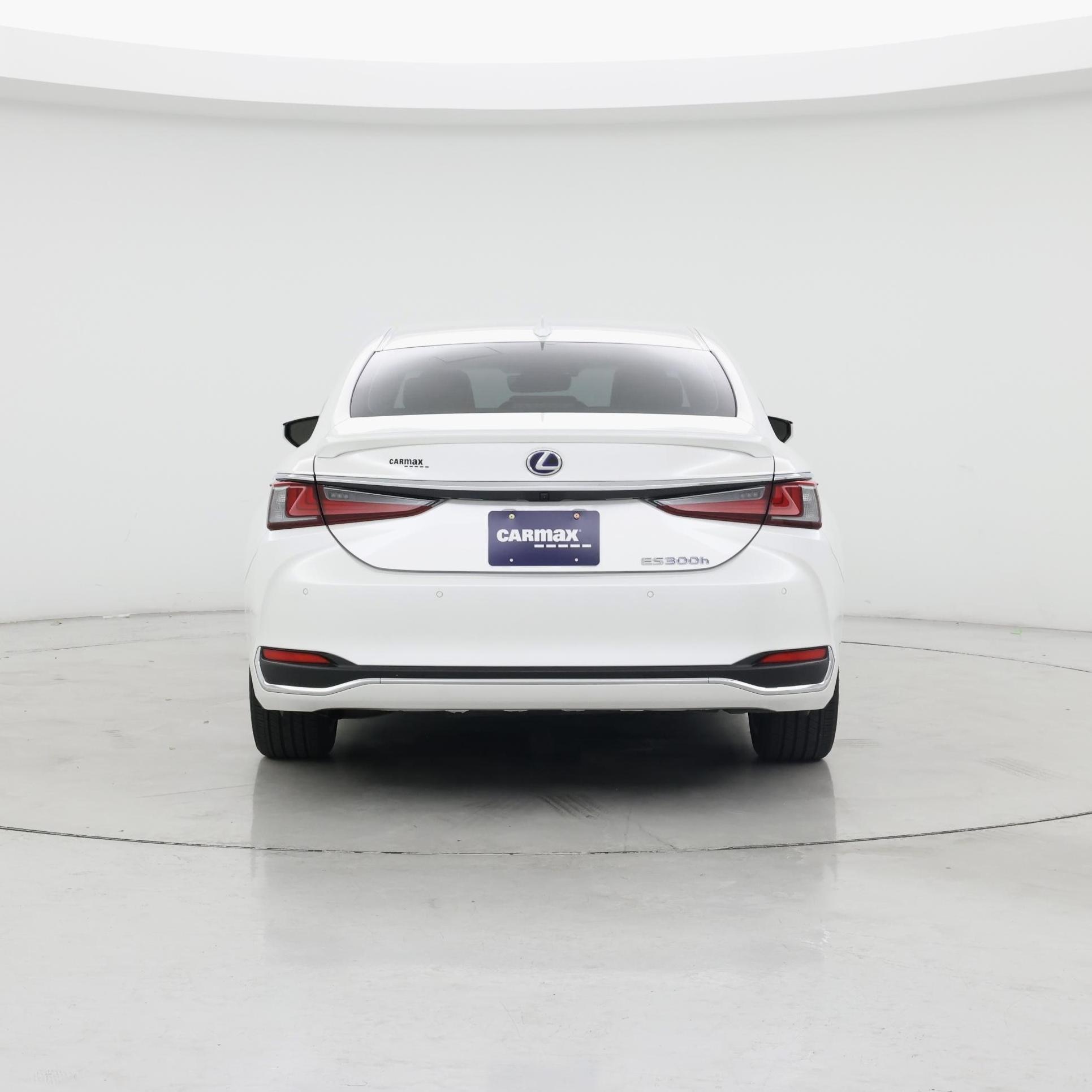 Thumbnail: 2021 Lexus ES - 6