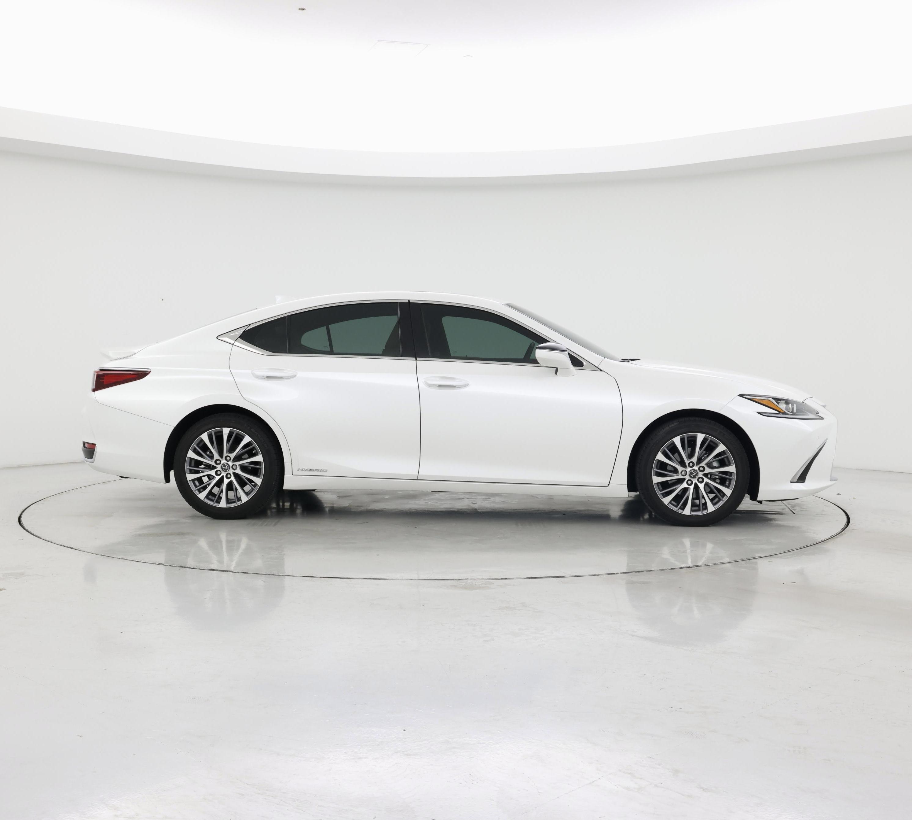 Thumbnail: 2021 Lexus ES - 7