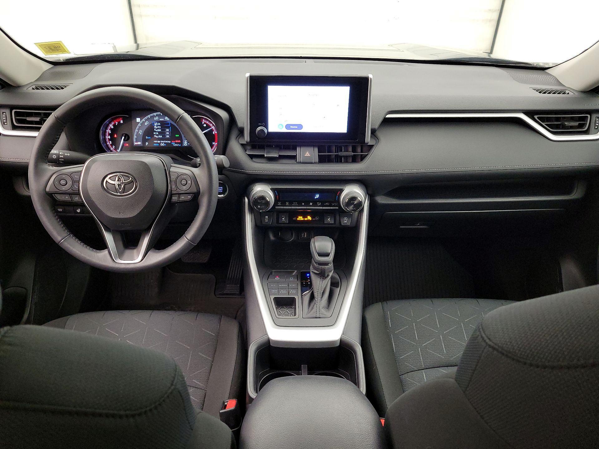 Thumbnail: 2025 Toyota RAV4 - 9