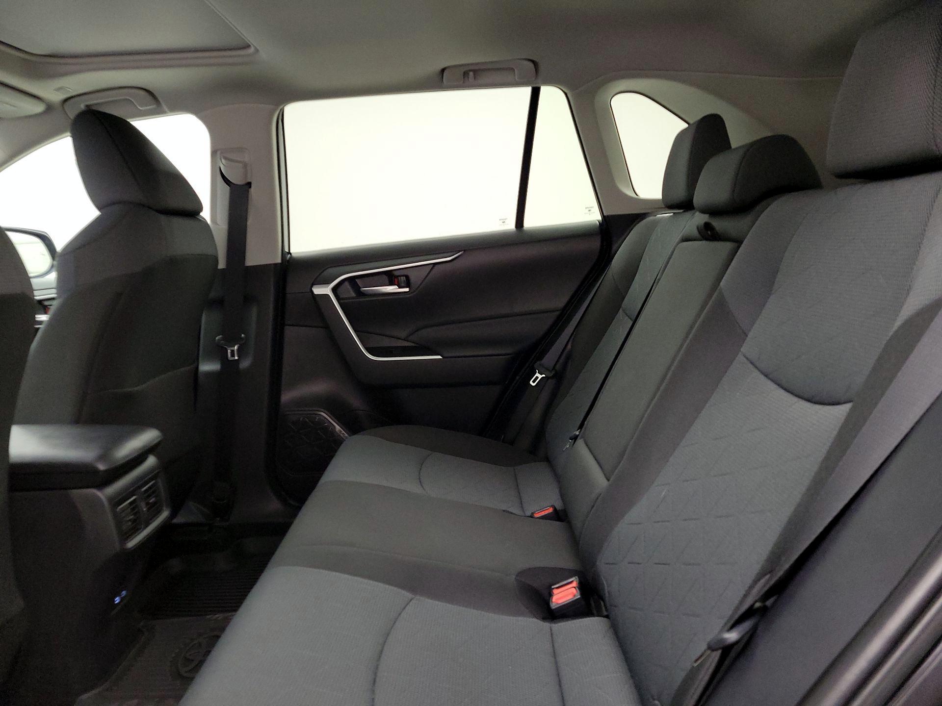 Thumbnail: 2025 Toyota RAV4 - 20