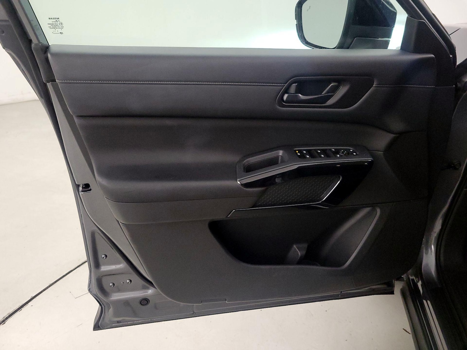 2024 Nissan Pathfinder S - Photo 13