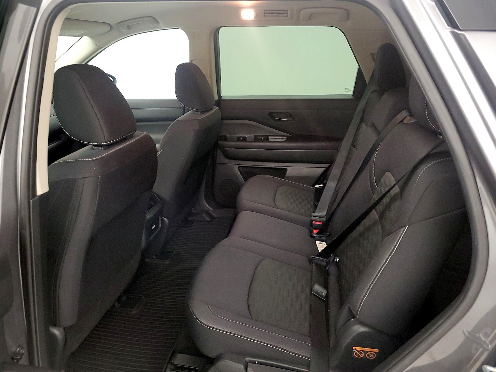 2024 Nissan Pathfinder S - Photo 20