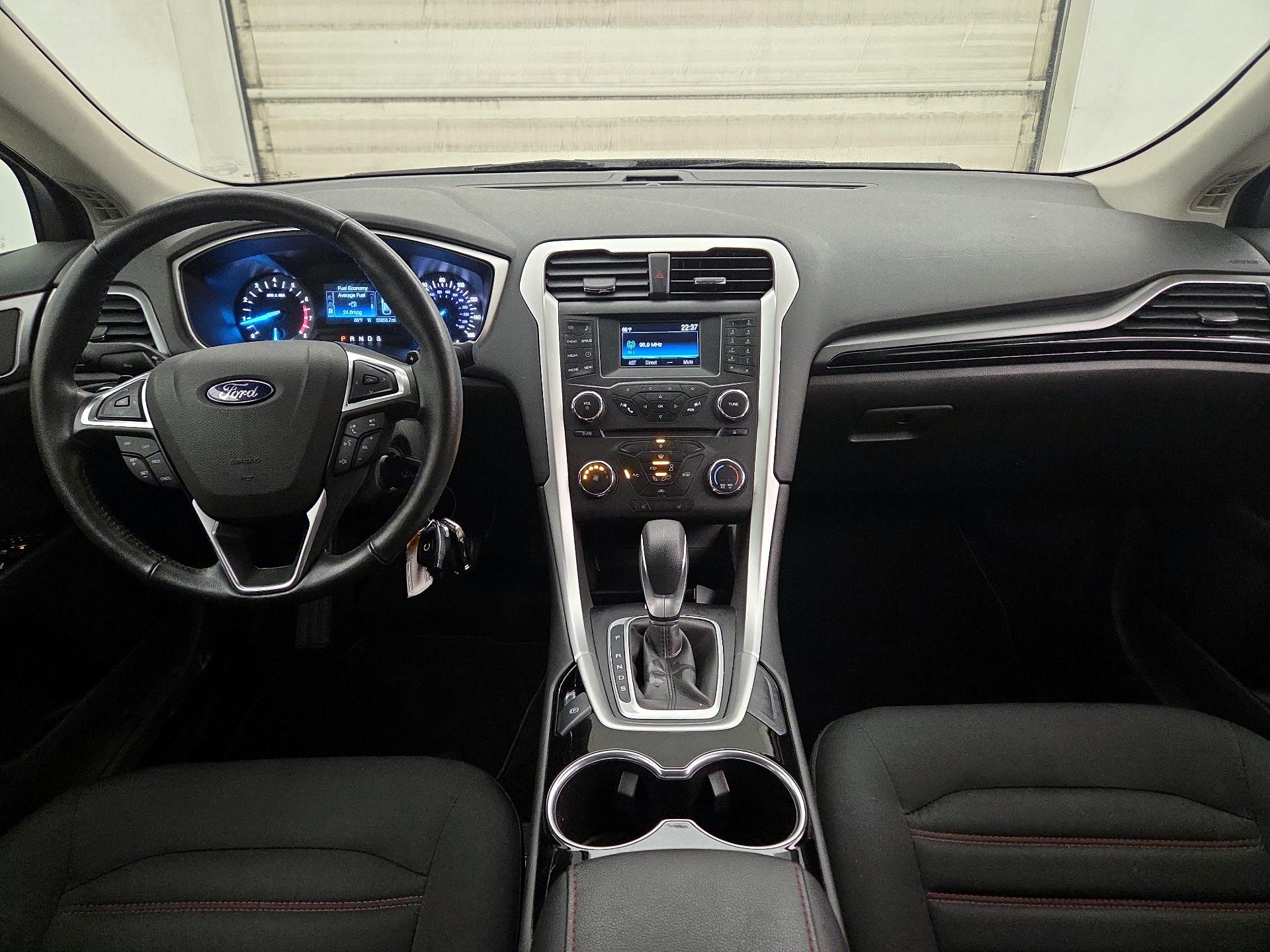 Thumbnail: 2016 Ford Fusion - 9