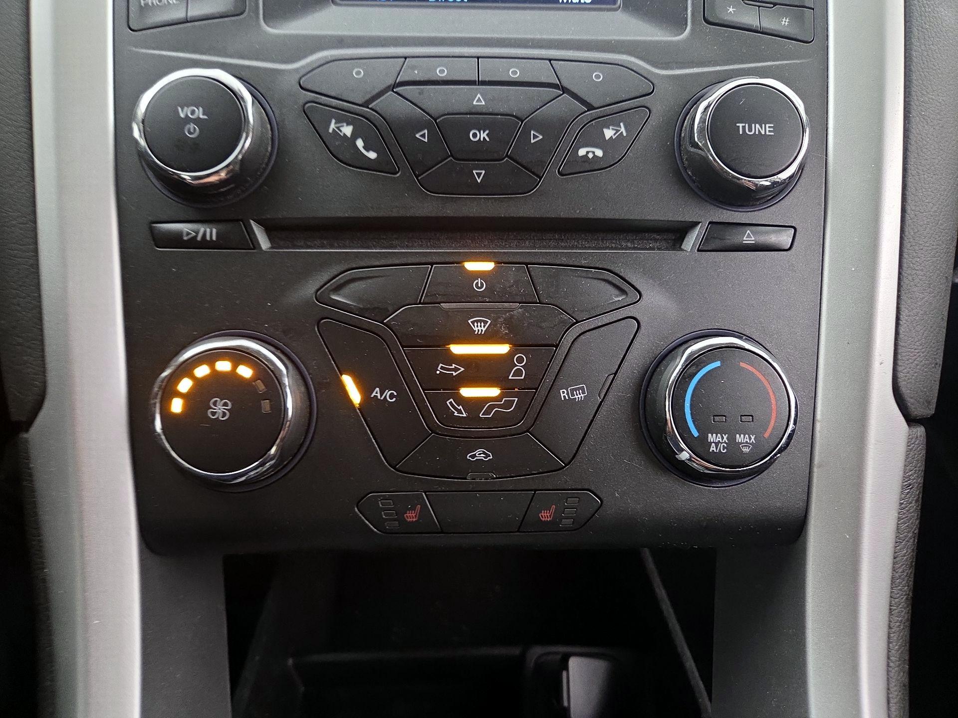 Thumbnail: 2016 Ford Fusion - 16