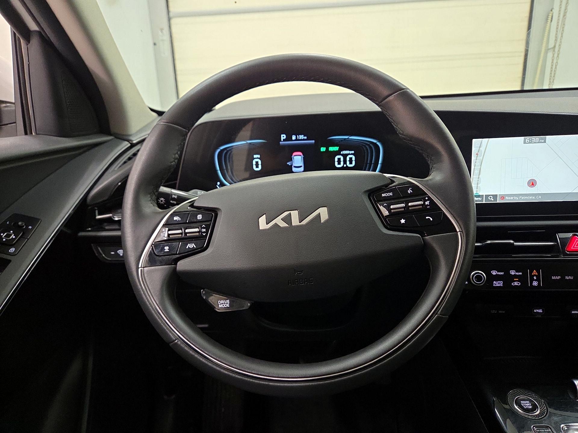 Thumbnail: 2025 Kia Niro - 10