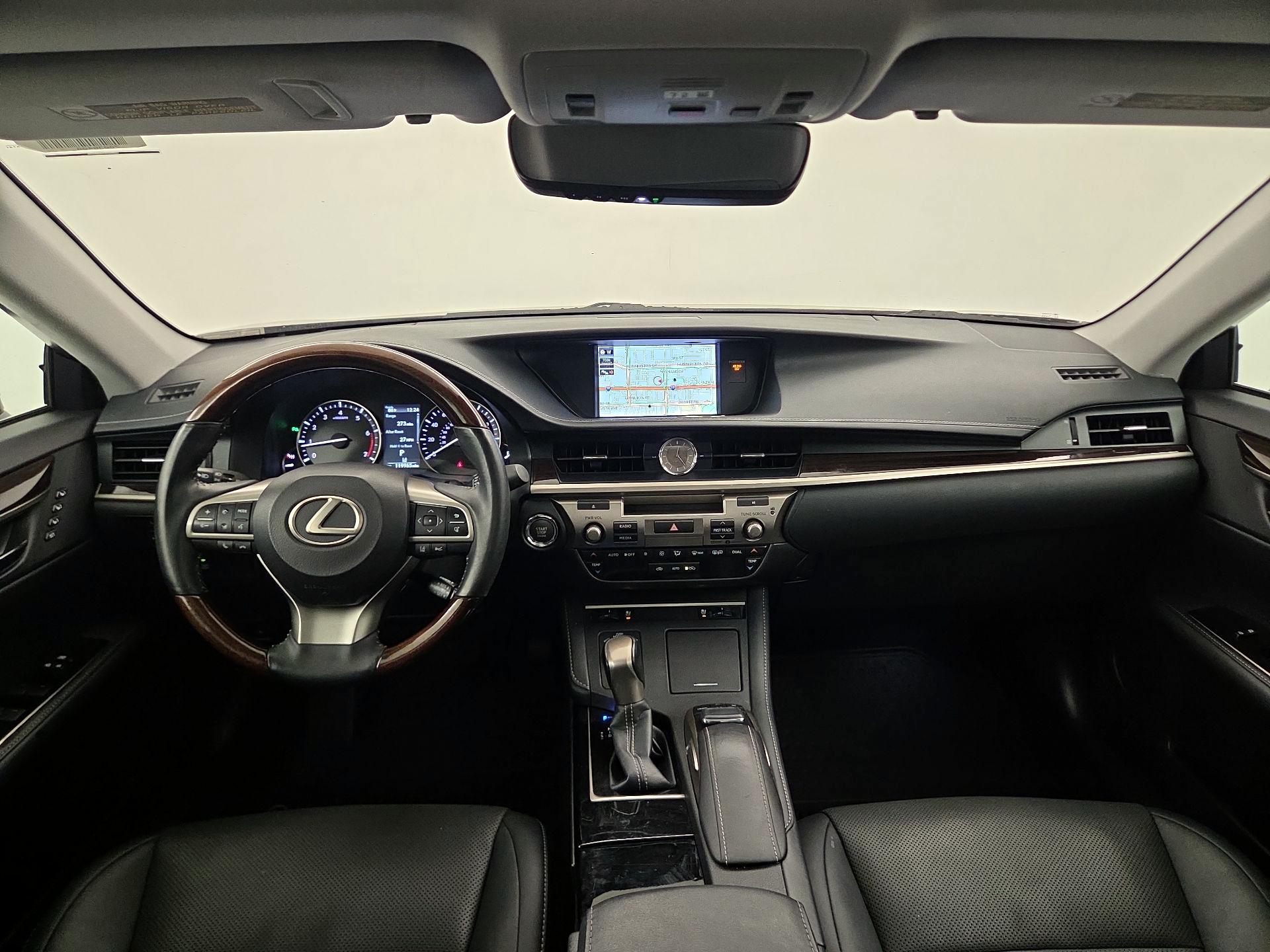 Thumbnail: 2018 Lexus ES - 9