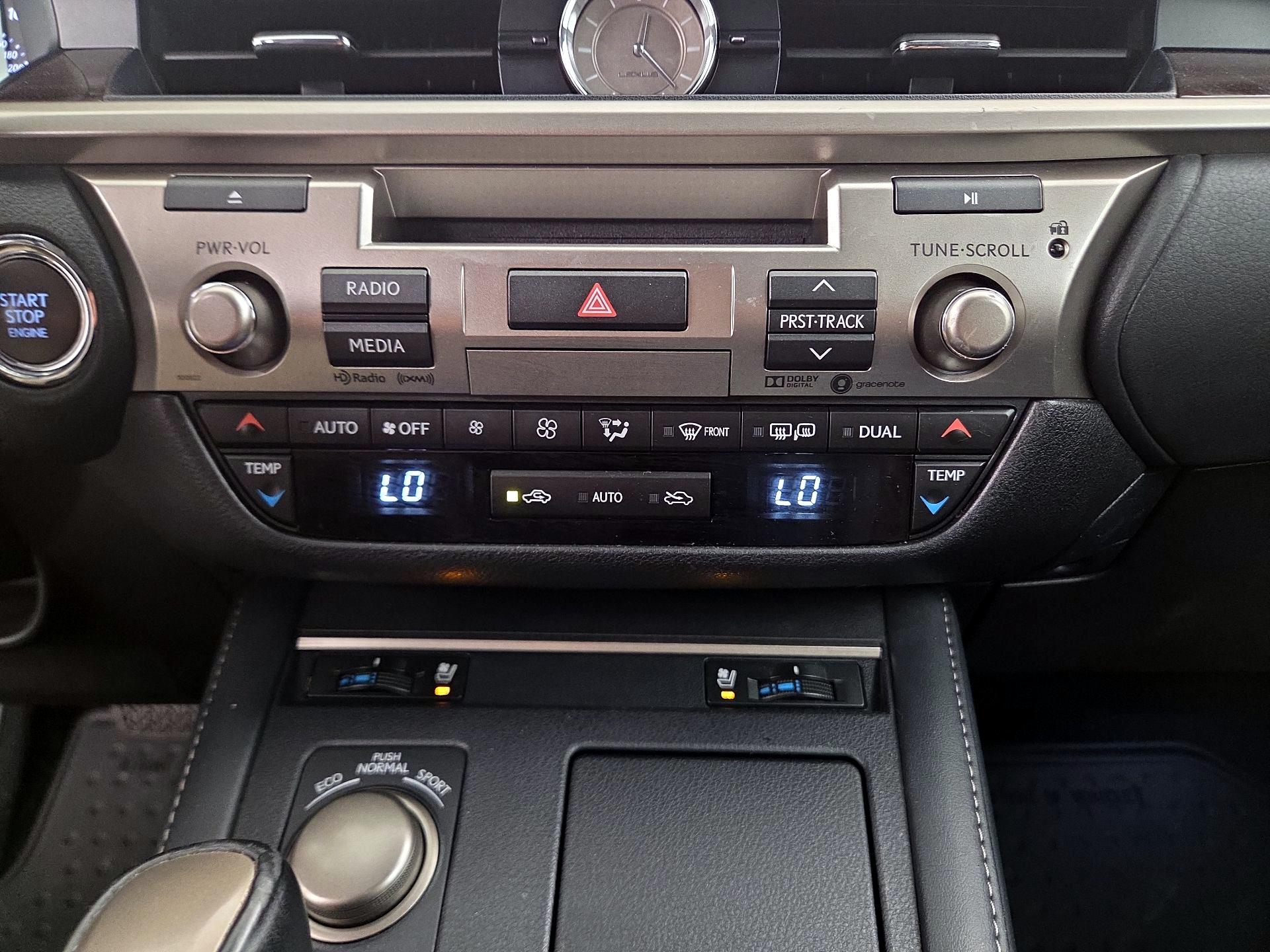 Thumbnail: 2018 Lexus ES - 17