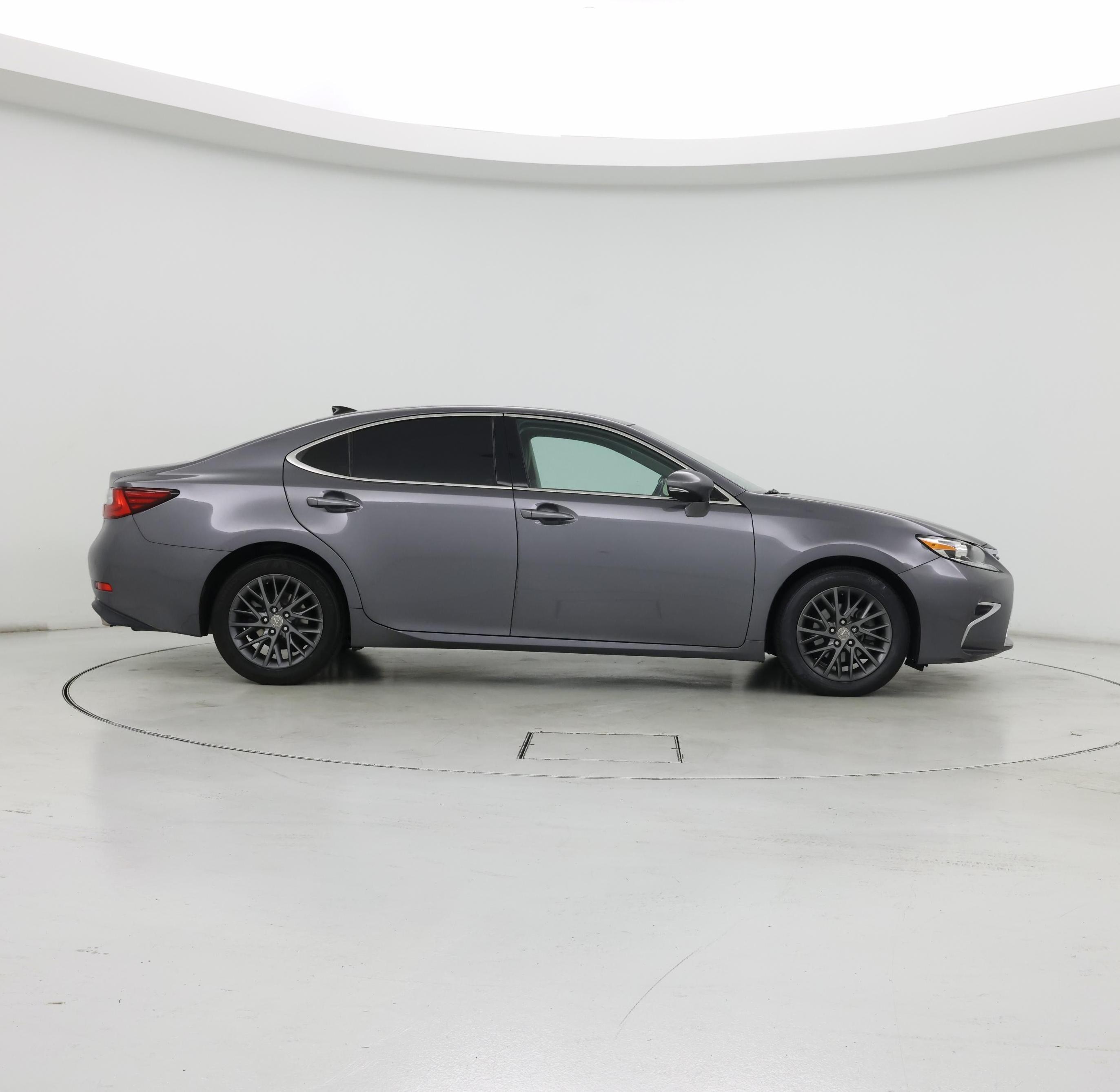 Thumbnail: 2018 Lexus ES - 7