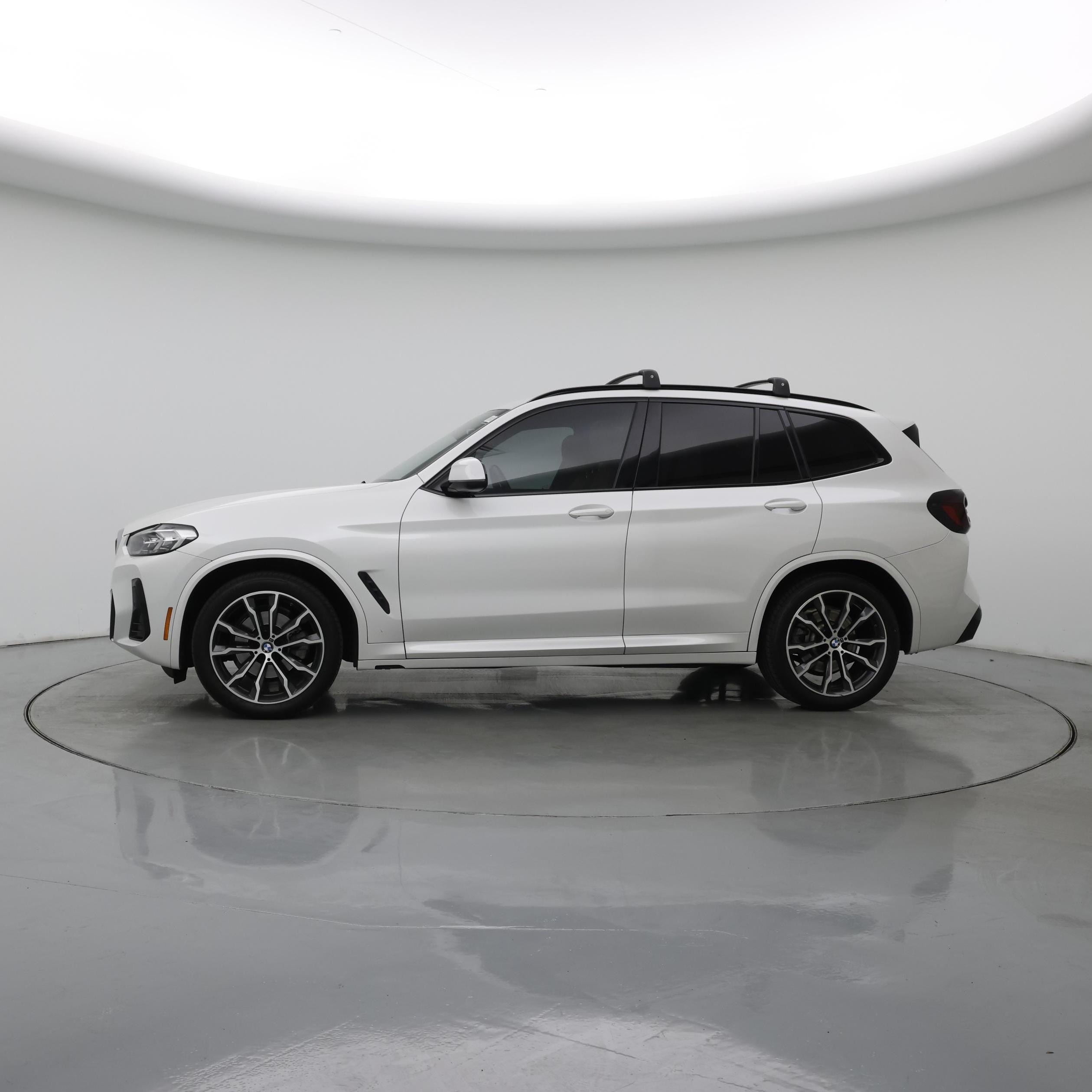 Thumbnail: 2022 BMW X3 - 3