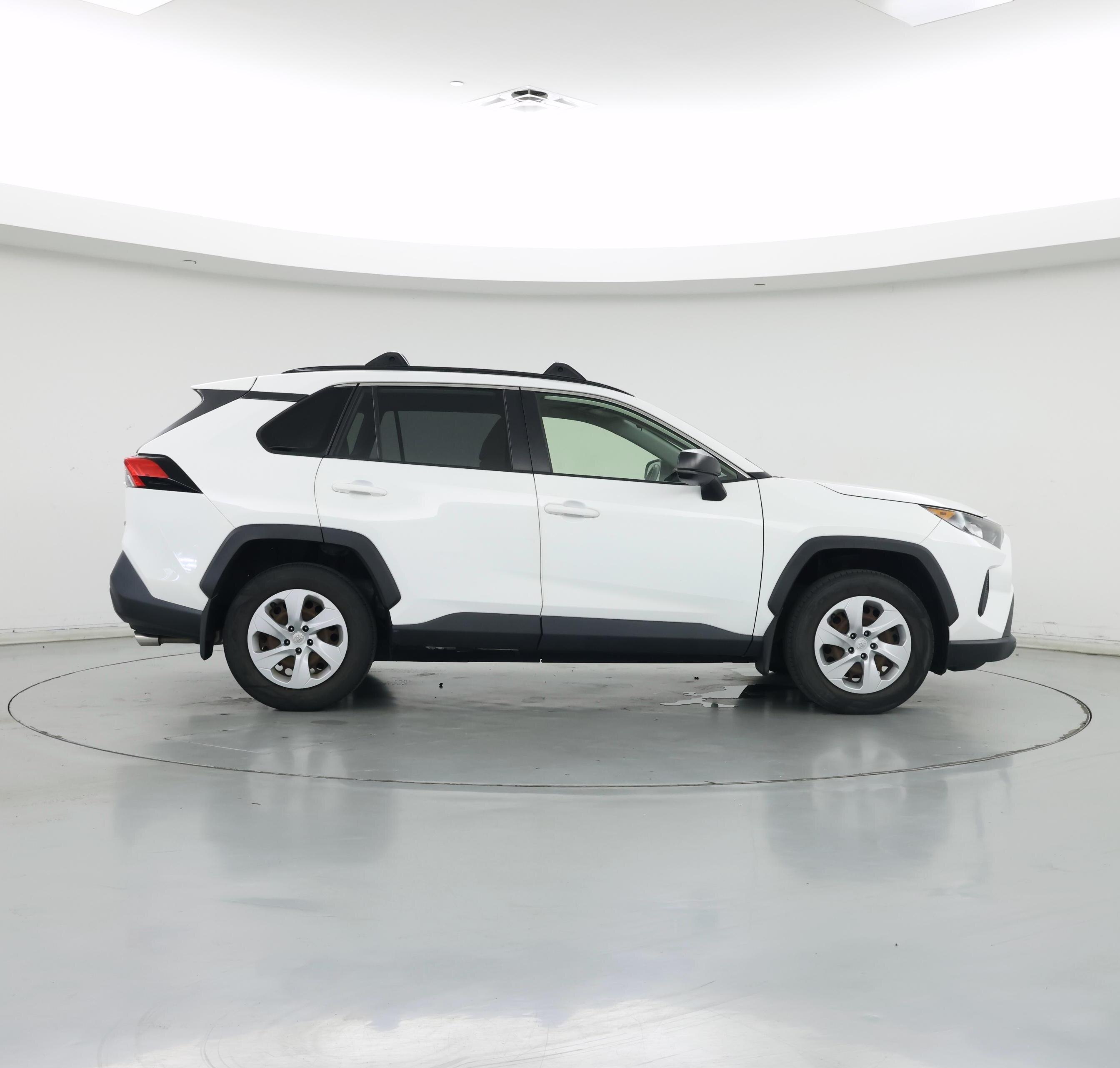Thumbnail: 2019 Toyota RAV4 - 7