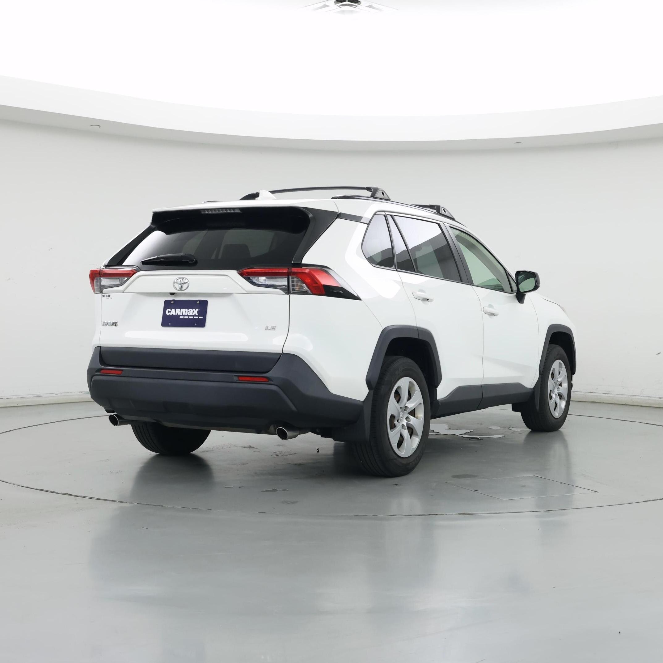 Thumbnail: 2019 Toyota RAV4 - 8