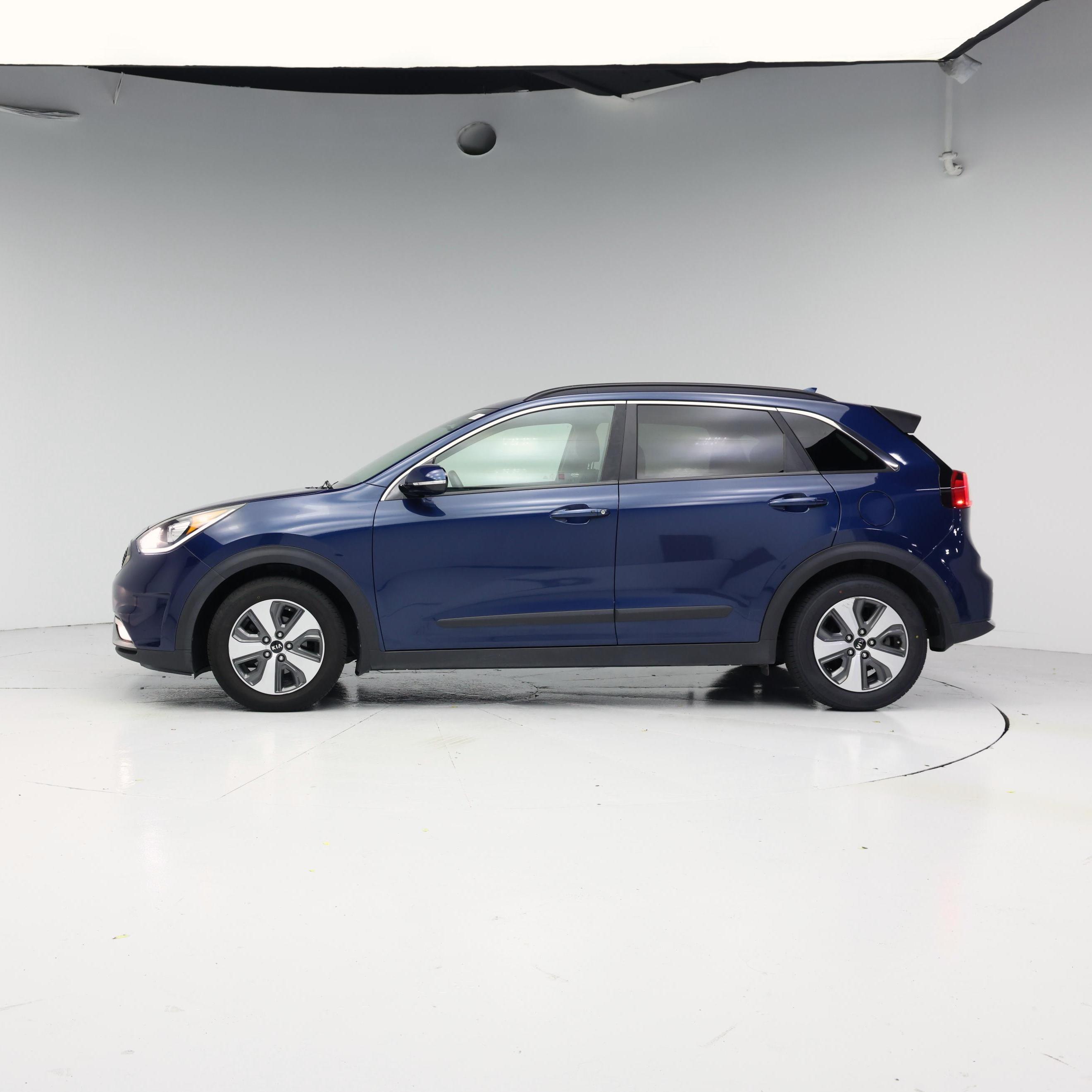 Thumbnail: 2018 Kia Niro - 3