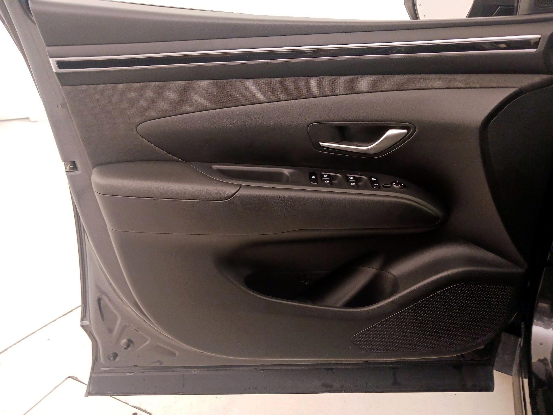 Thumbnail: 2023 Hyundai Tucson - 12