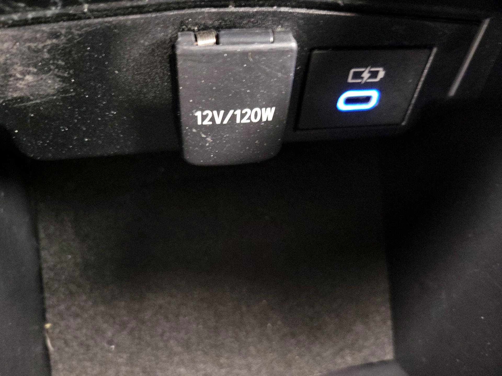 Thumbnail: 2022 Toyota Corolla - 18