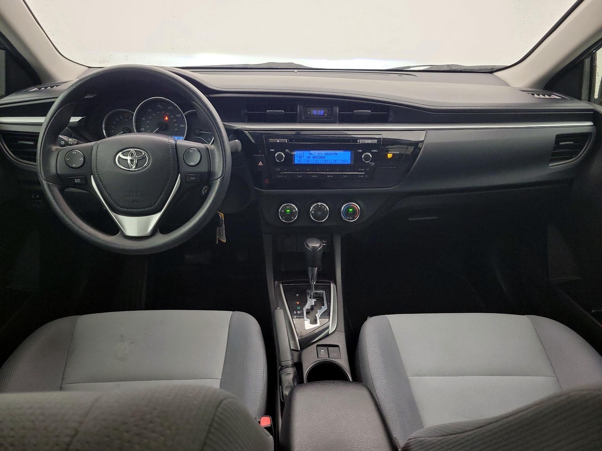 Thumbnail: 2015 Toyota Corolla - 9