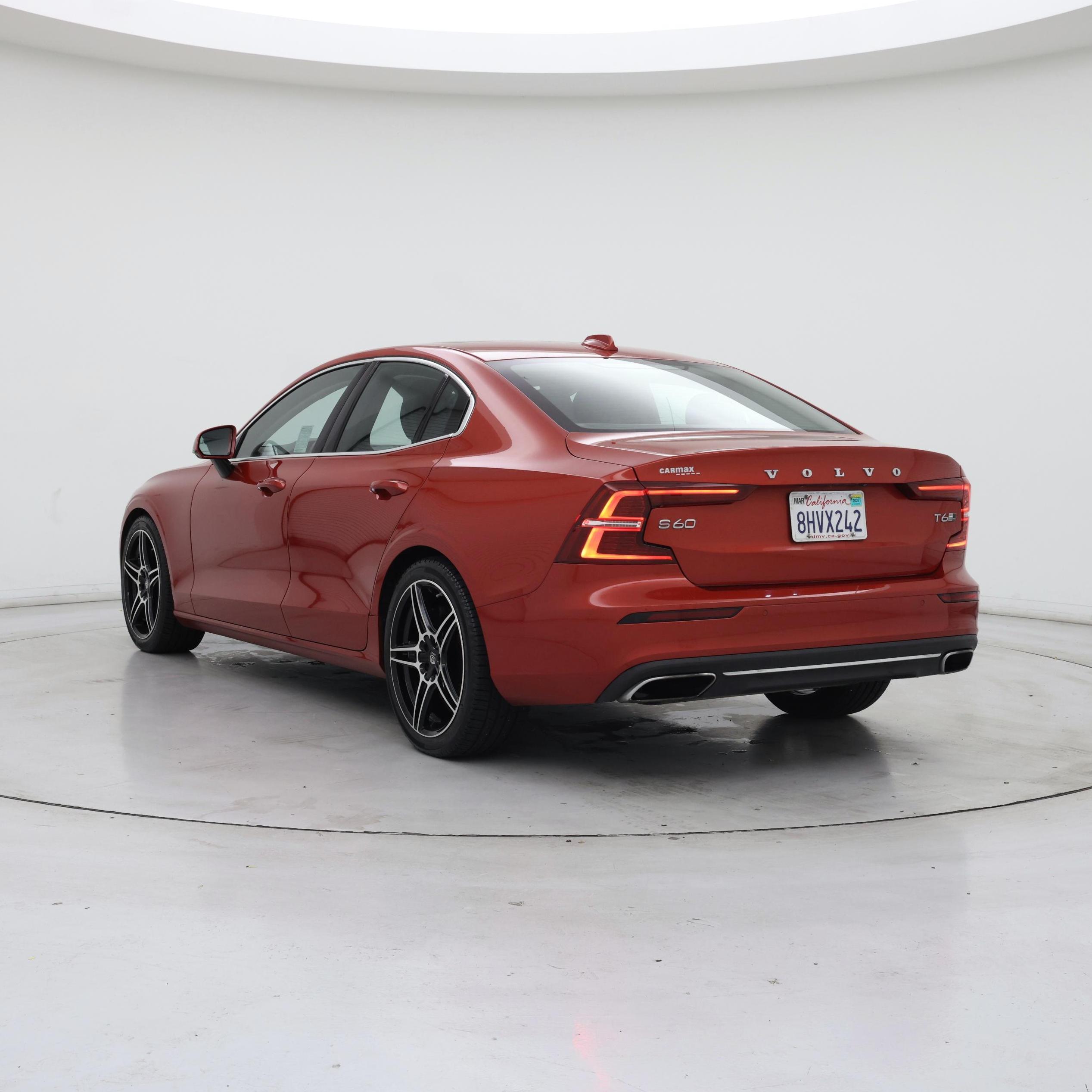 Thumbnail: 2019 Volvo S60 - 2