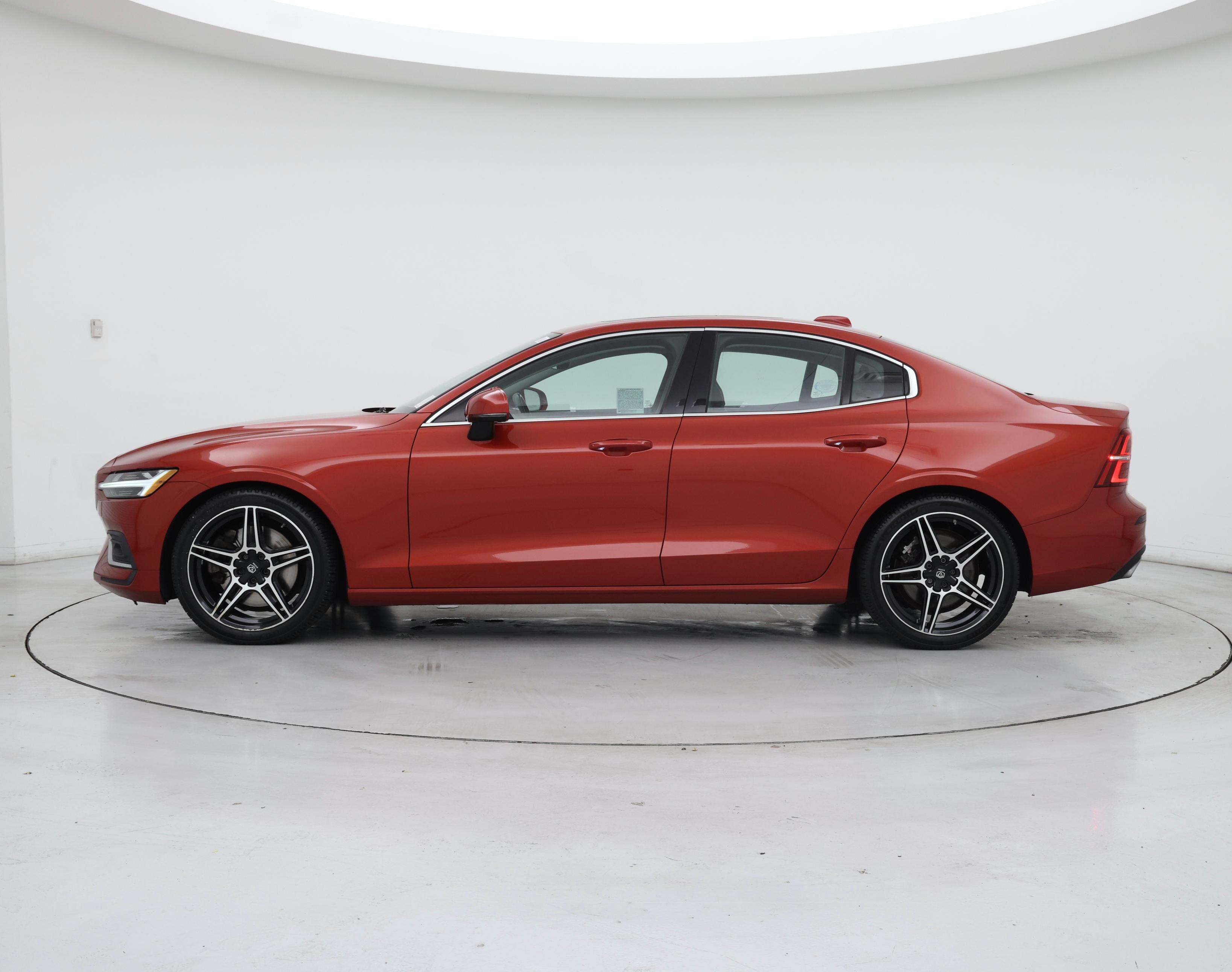 Thumbnail: 2019 Volvo S60 - 3