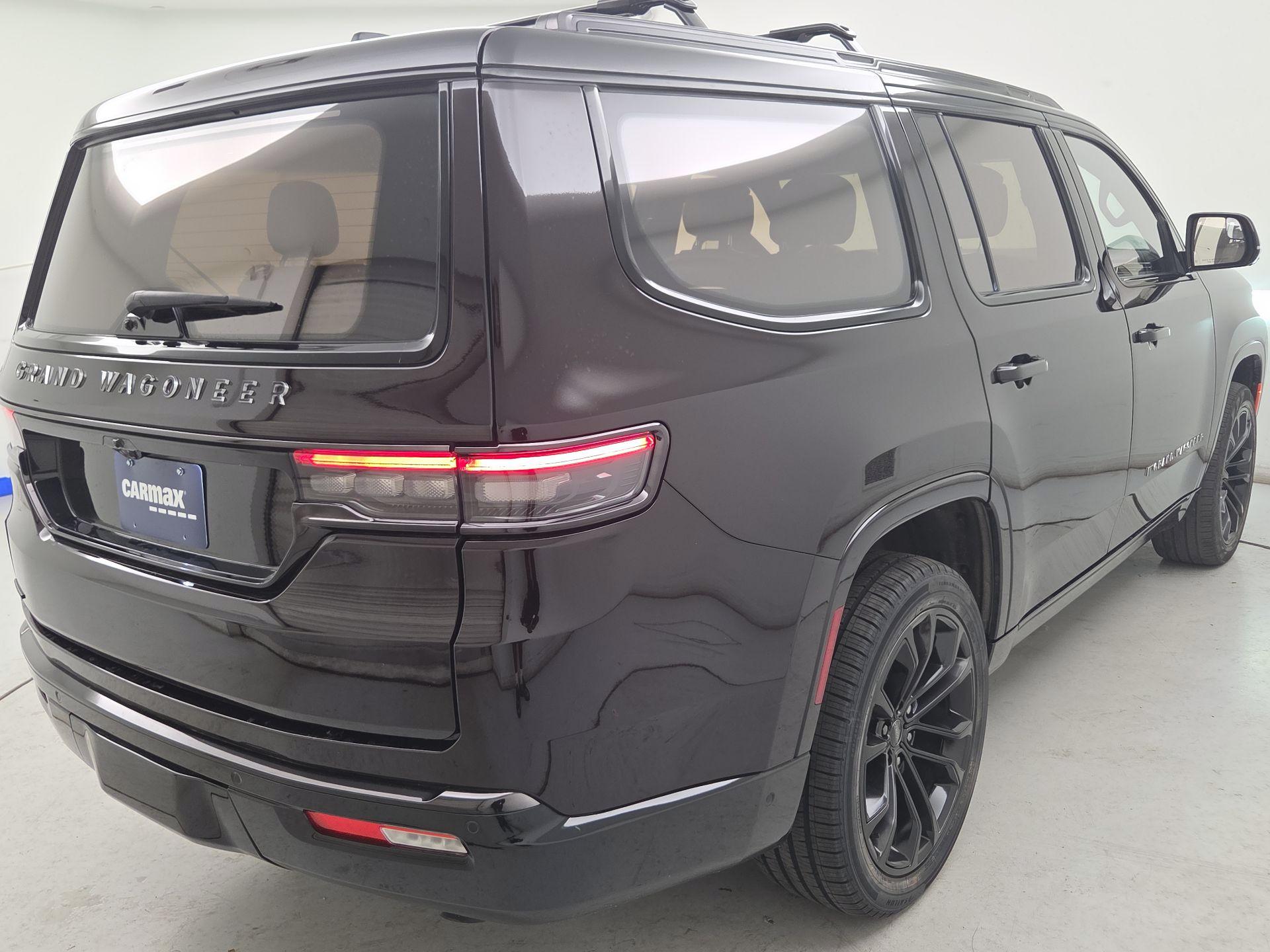 Thumbnail: 2023 Jeep Grand Wagoneer - 5